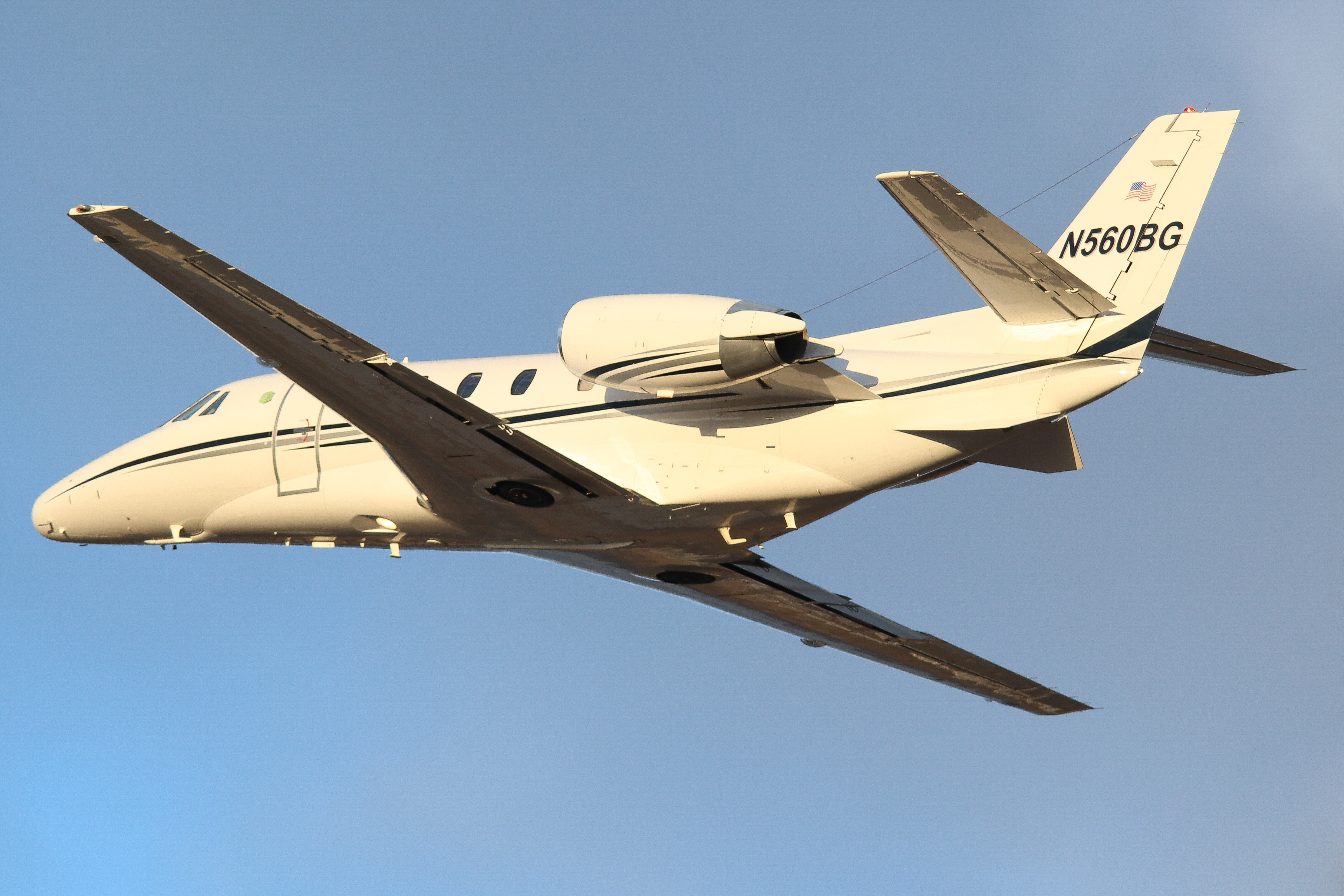 Full size: PRIVATE Cessna Citation 560XL N560BG at York Airport