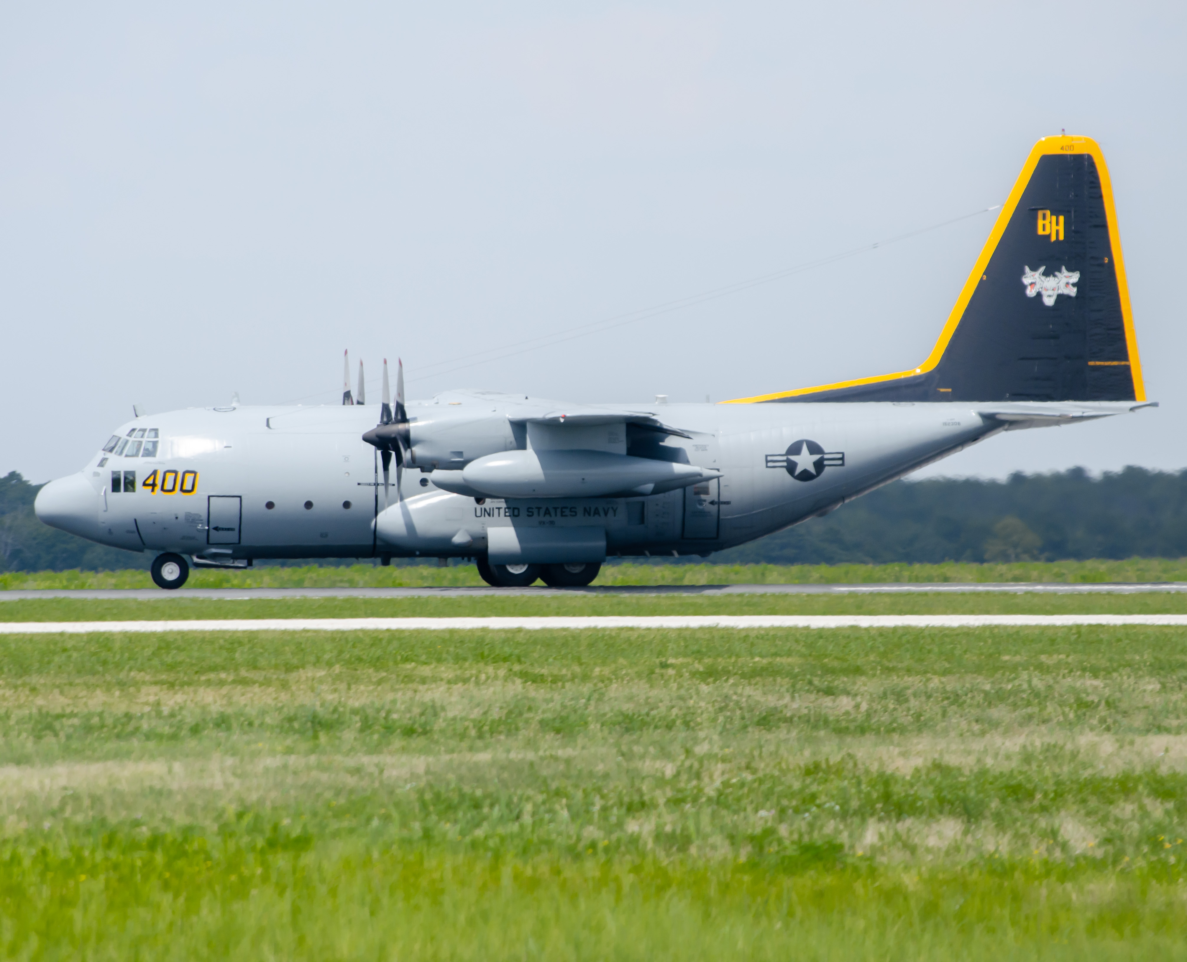 Full size: USN - United States Navy Lockheed KC-130J 162308 at Atlantic City International Airport