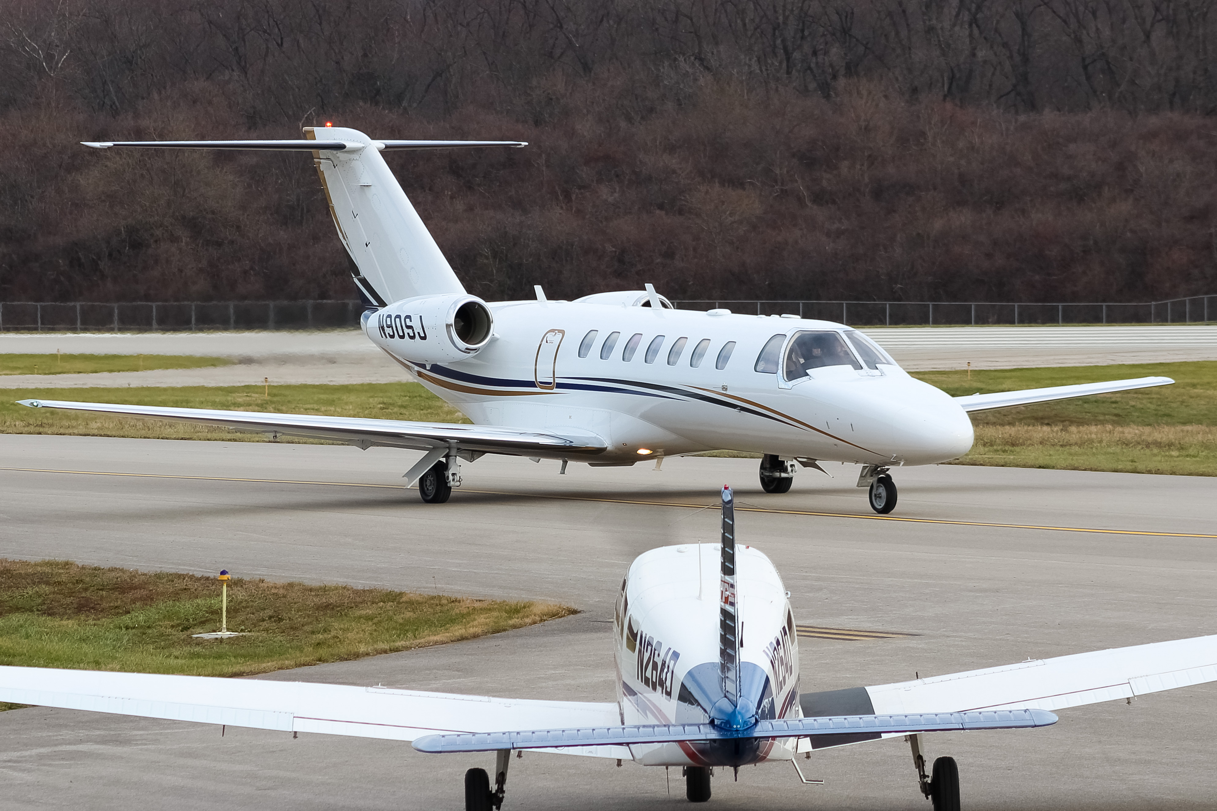 Full size: PRIVATE  Cessna Citation CJ4 N90SJ at Cincinnati Municipal Airport/Lunken Field