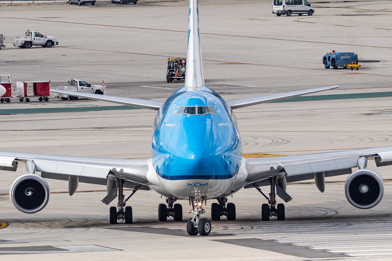 Full size: KLM Cargo Boeing 747-400F PH-CKC at Miami International Airport