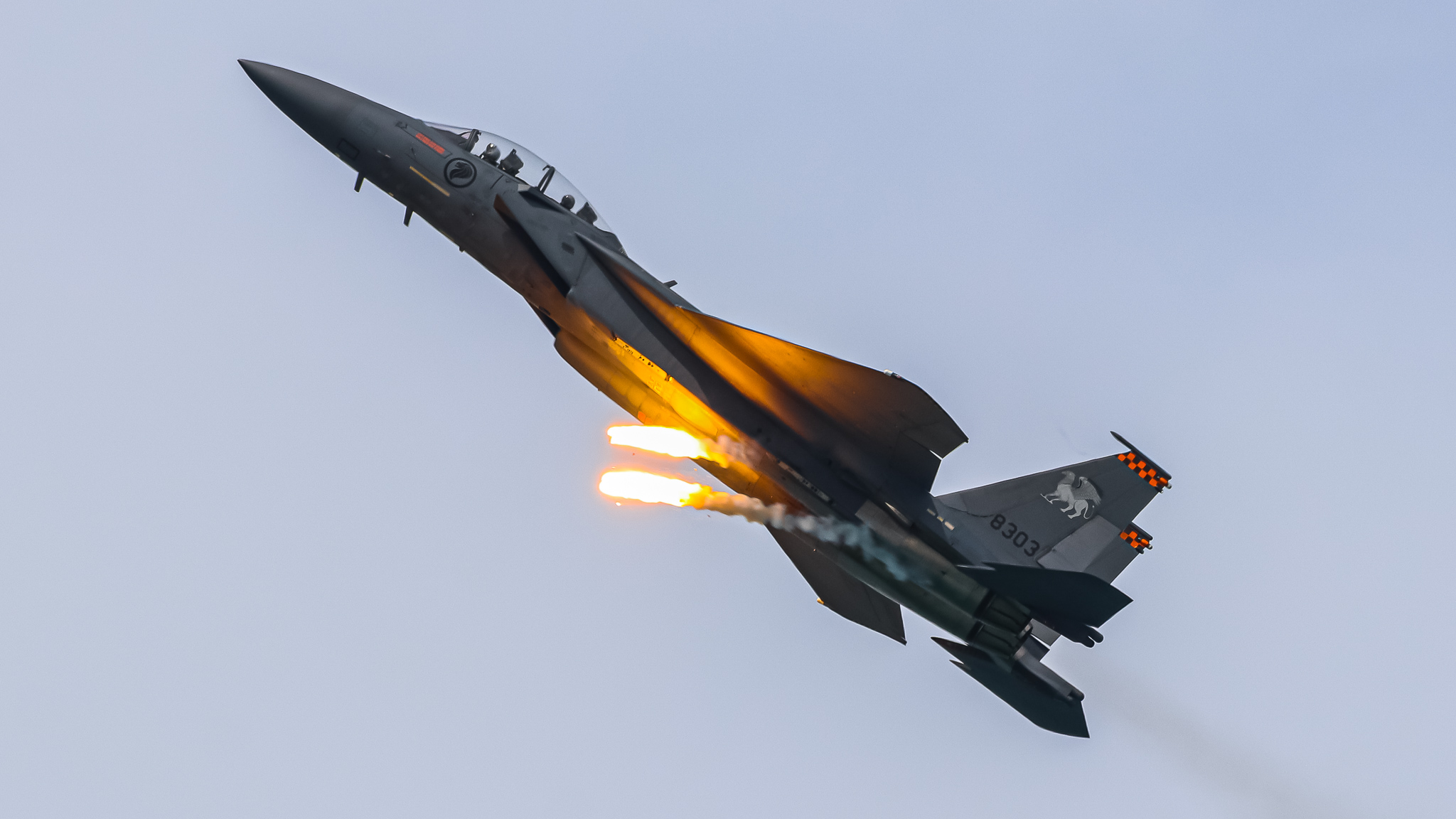 Full size: Singapore - Air Force Boeing F-15SG Strike Eagle 8303 at Singapore-Changi Airport