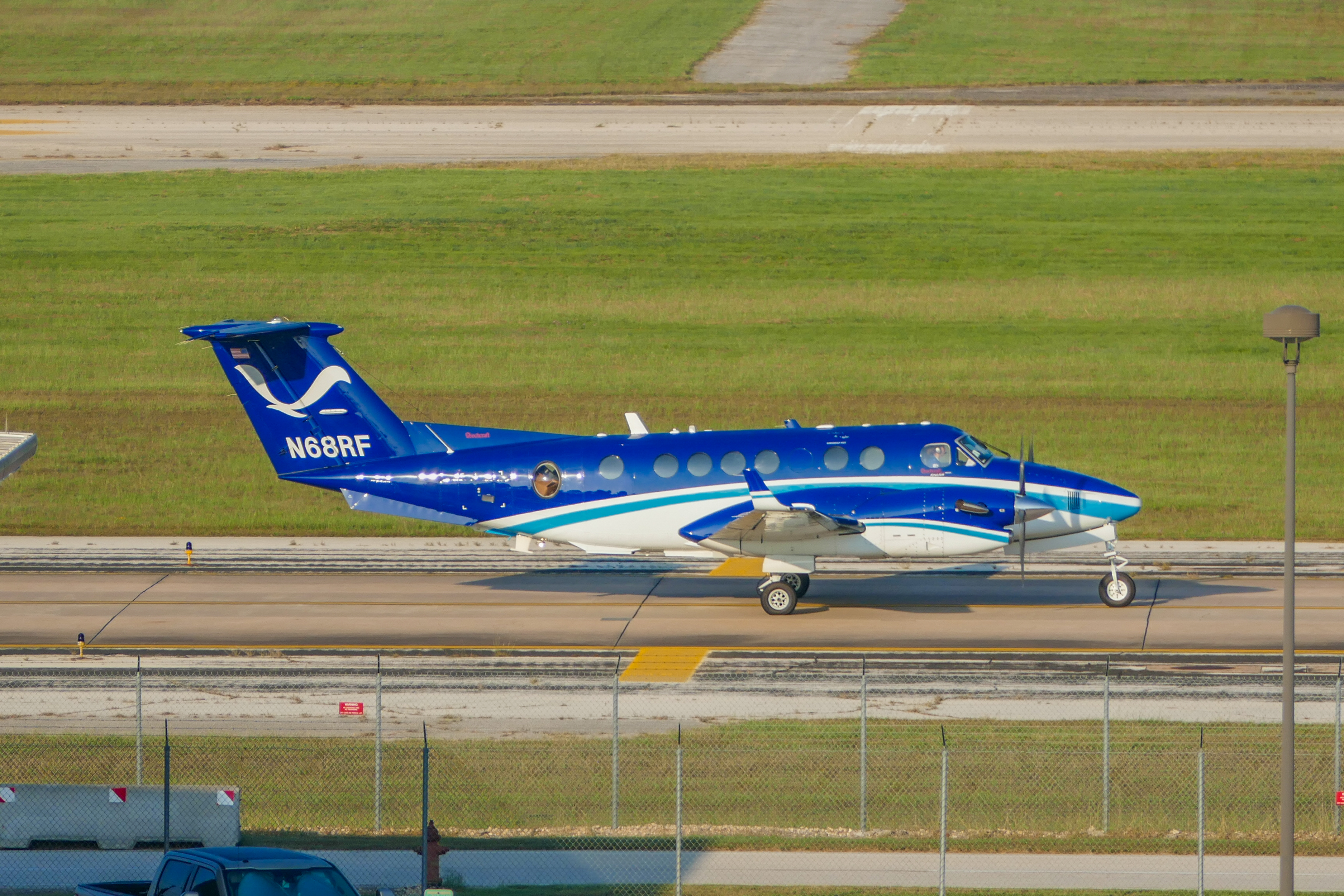 Full size: NOAA Beechcraft King Air 350 N68RF at Austin-Bergstrom International Airport