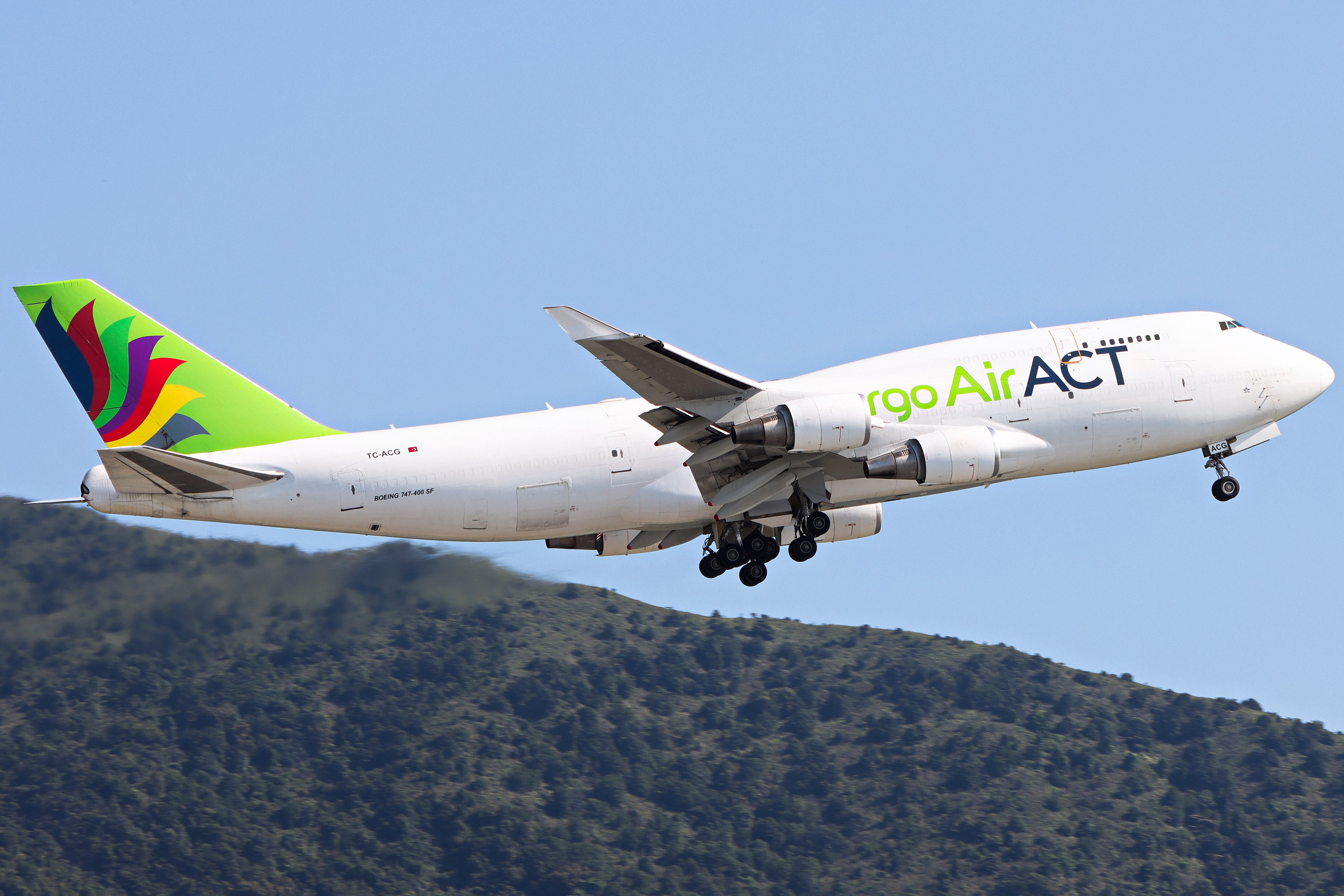 Full size: ACT Airlines Boeing 747-400F TC-ACG at Hong Kong International Airport