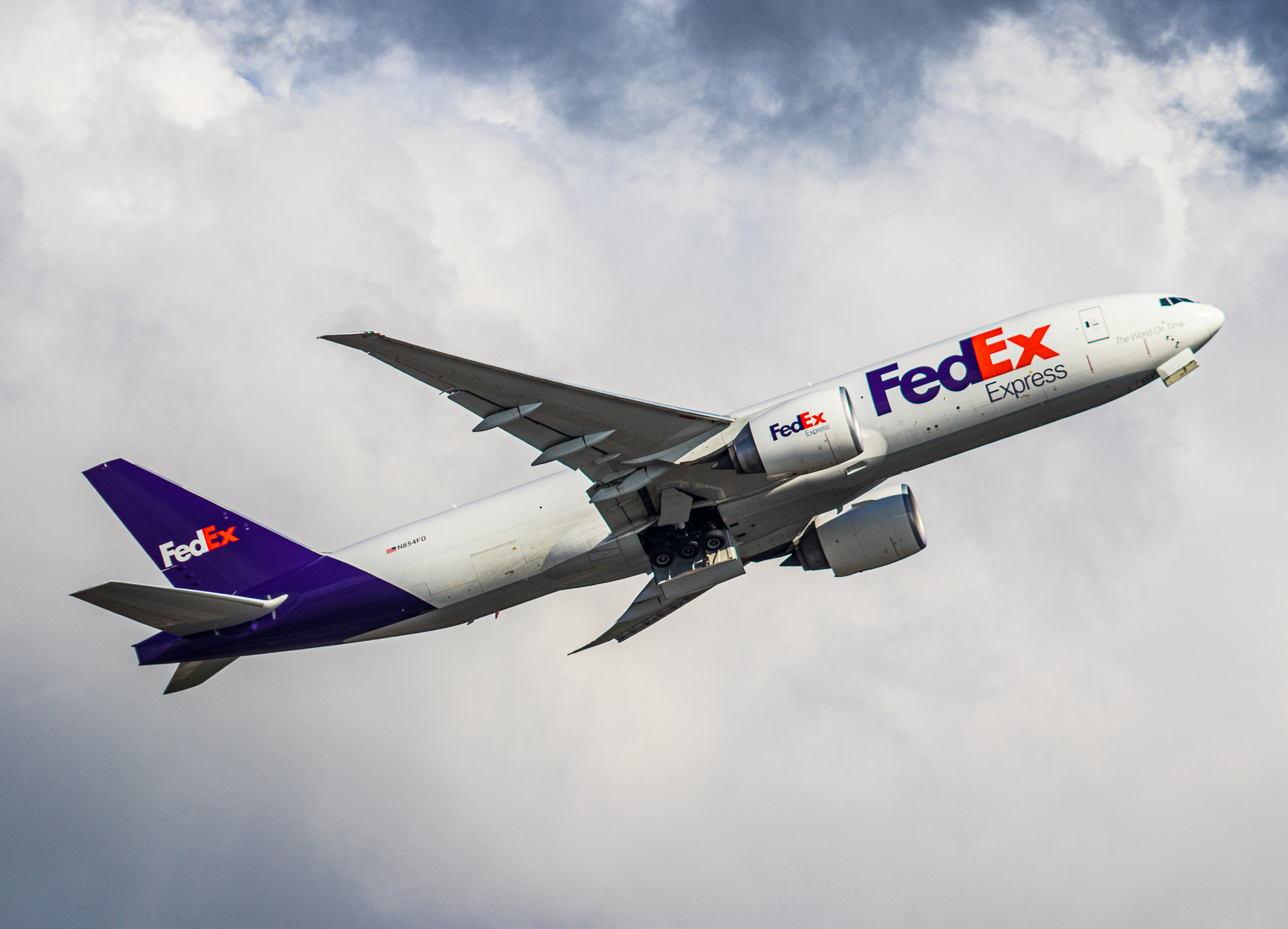 Full size: FedEx Express Boeing 777-F N854FD at Hong Kong International Airport