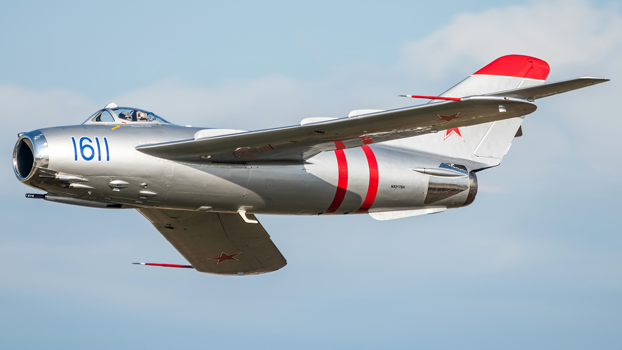 Full size: PRIVATE Mikoyan-Gurevich MiG-17 NX217SH at Wittman Regional Airport