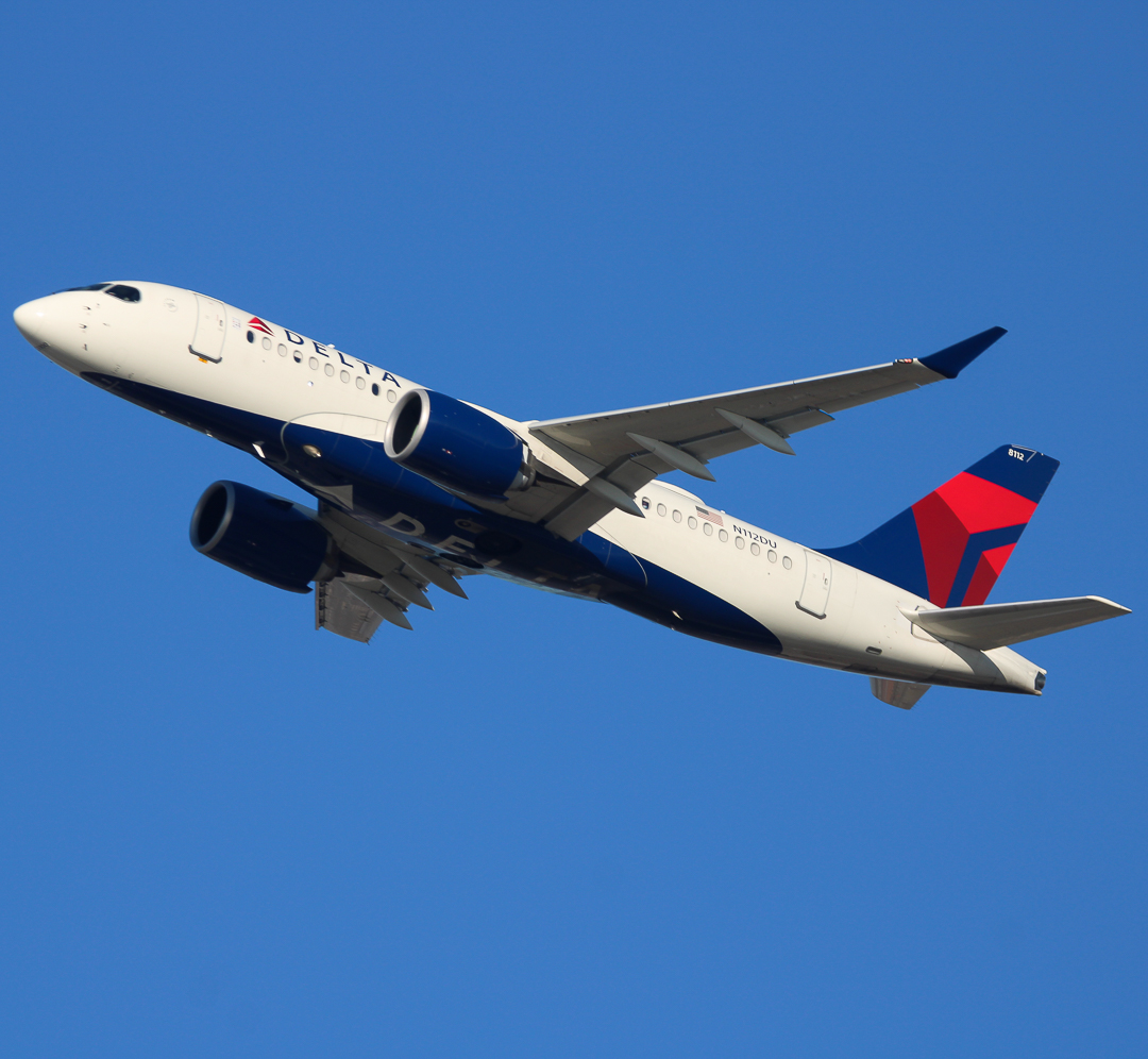 Full size: Delta Airlines Airbus A220-100 N112DU at Newark Liberty International Airport