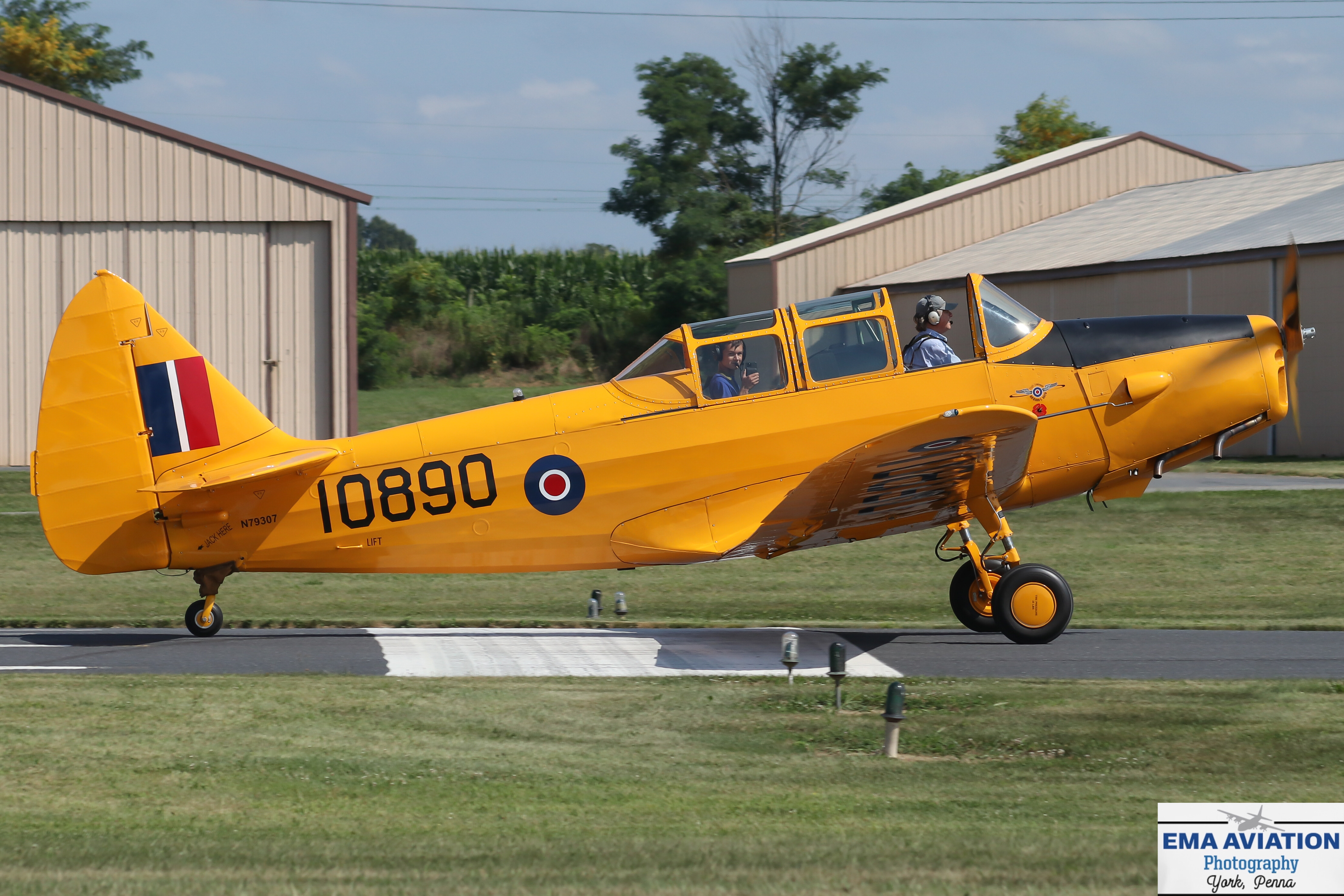 Full size: PRIVATE Fairchild PT-19 N79307 at Smoketown Airport