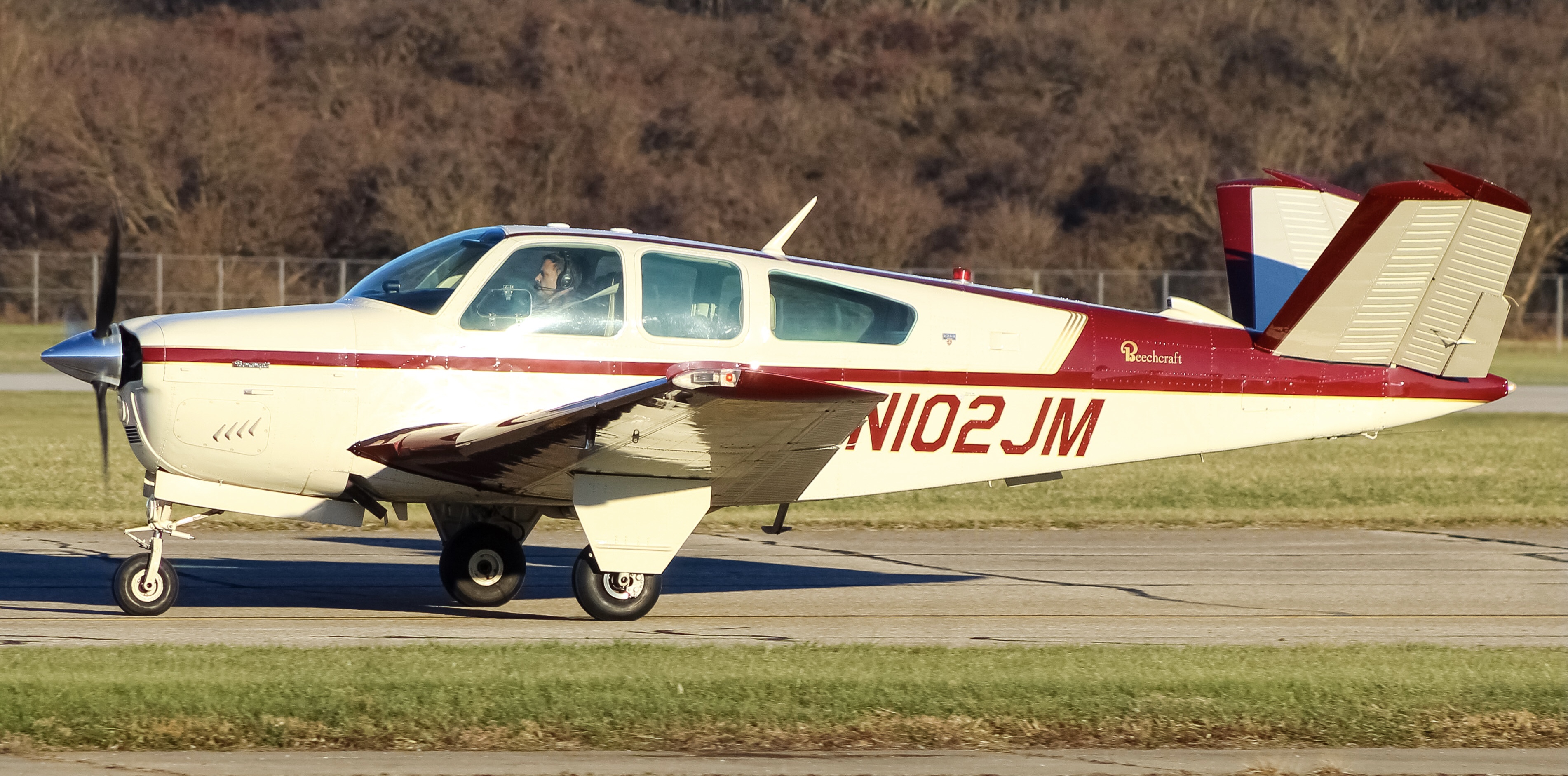 Full size: PRIVATE  Beechcraft Bonanza  N102JM at Cincinnati Municipal Airport/Lunken Field