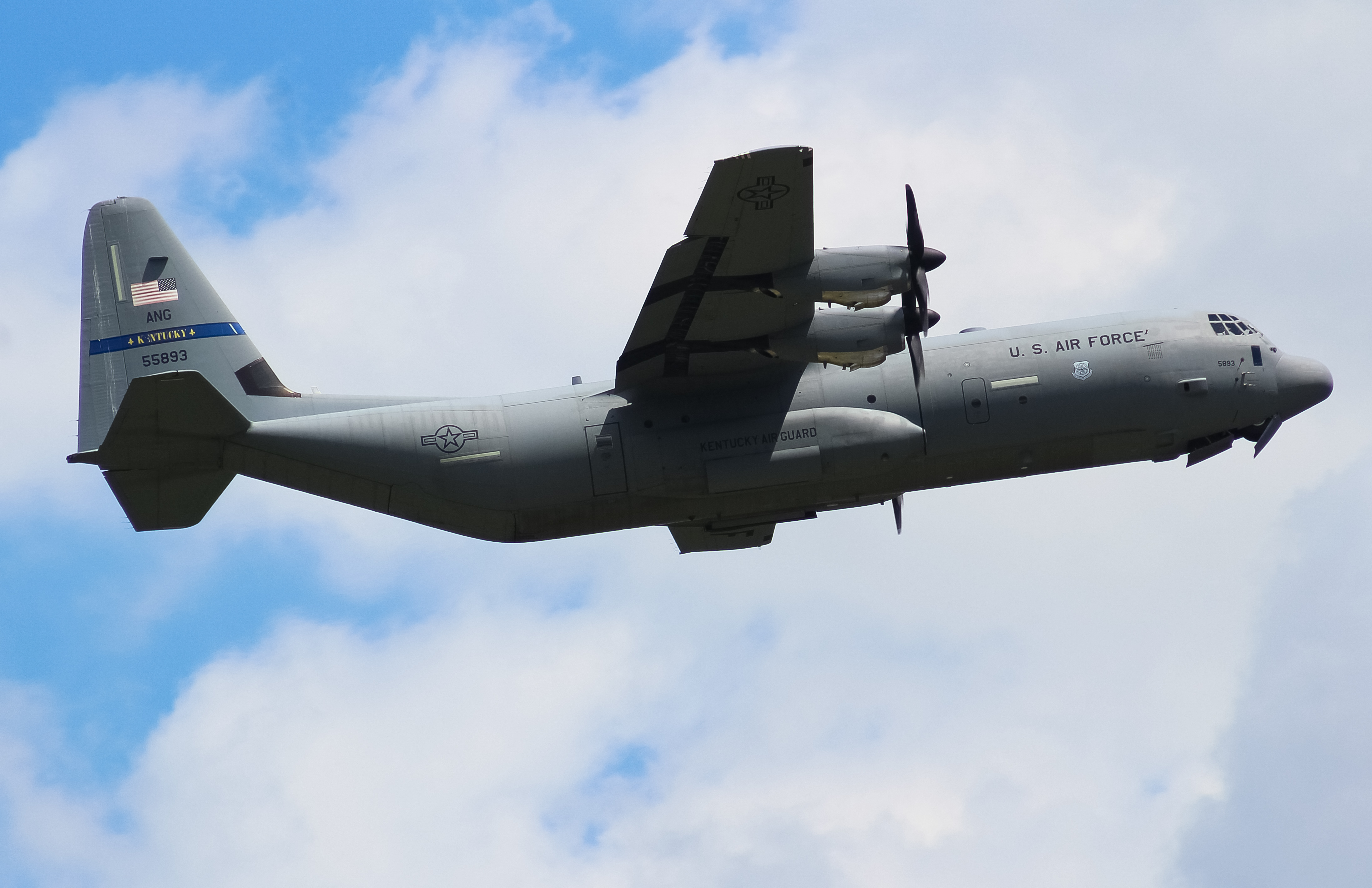Full size: USAF - United States Air Force Lockheed C-130J Hercules 15-5893 at Cincinnati Municipal Airport/Lunken Field