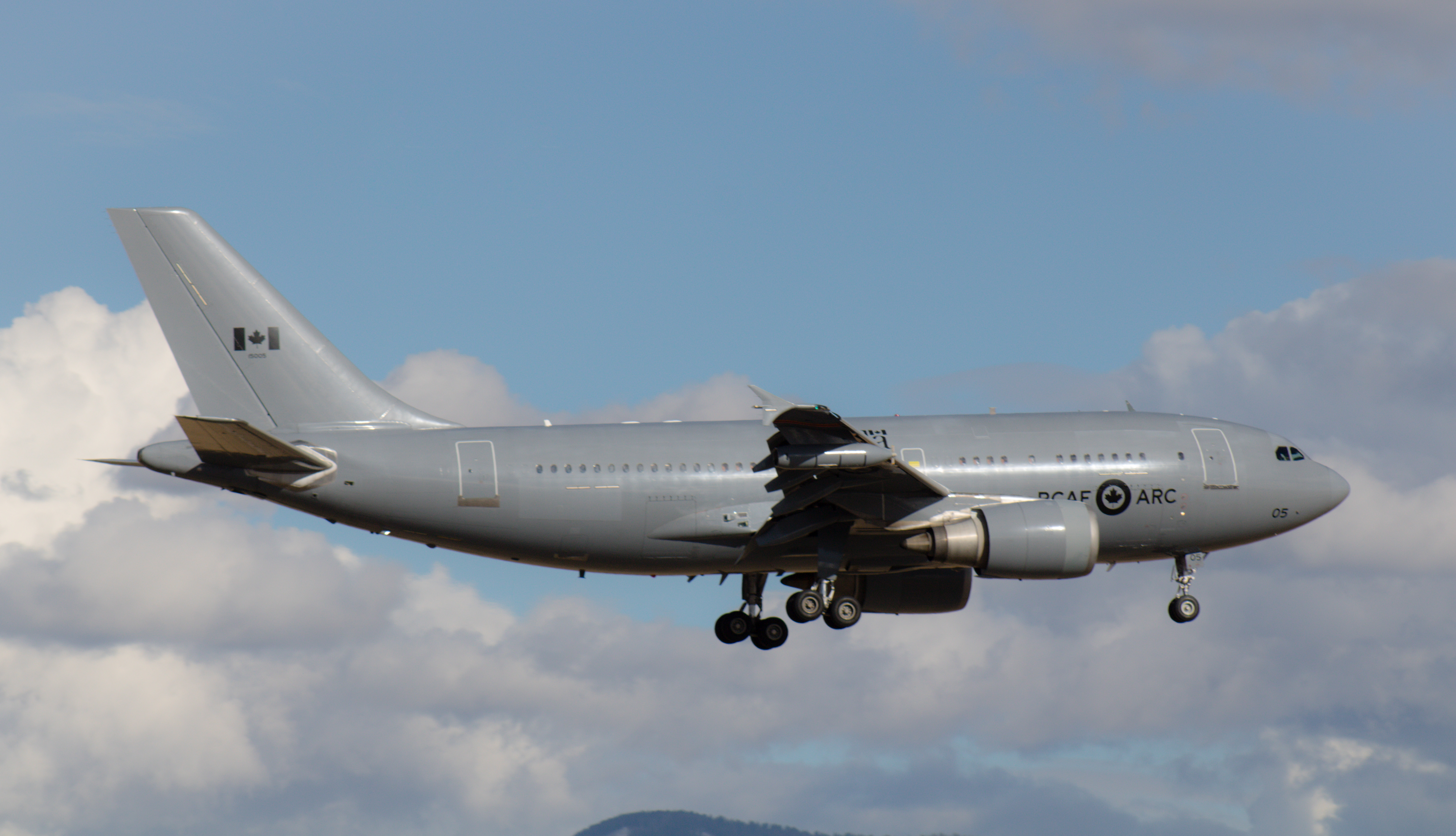 Full size: Royal Canadian Air Force Airbus CC-150 Polaris 15005 at Boise Air Terminal/Gowen Field