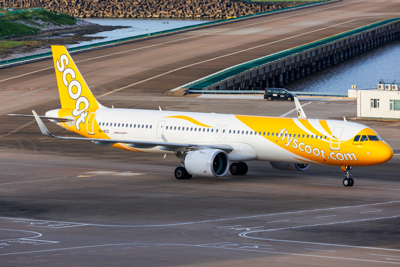 Full size: Scoot Airbus A321NEO 9V-NCD at Macau International Airport