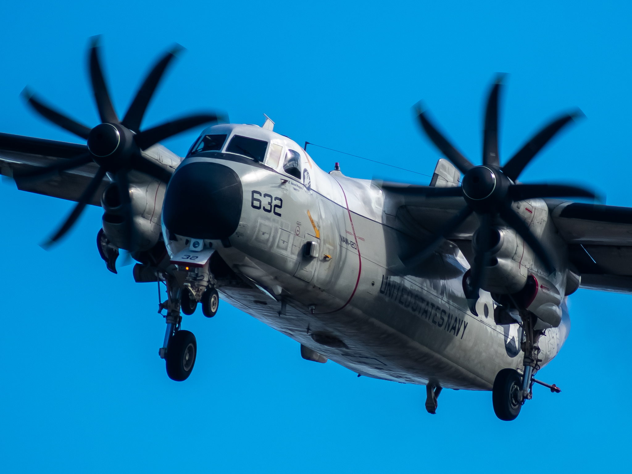 Full size: USN Grumman C-2 Greyhound 162174 at Wallops Flight Facility