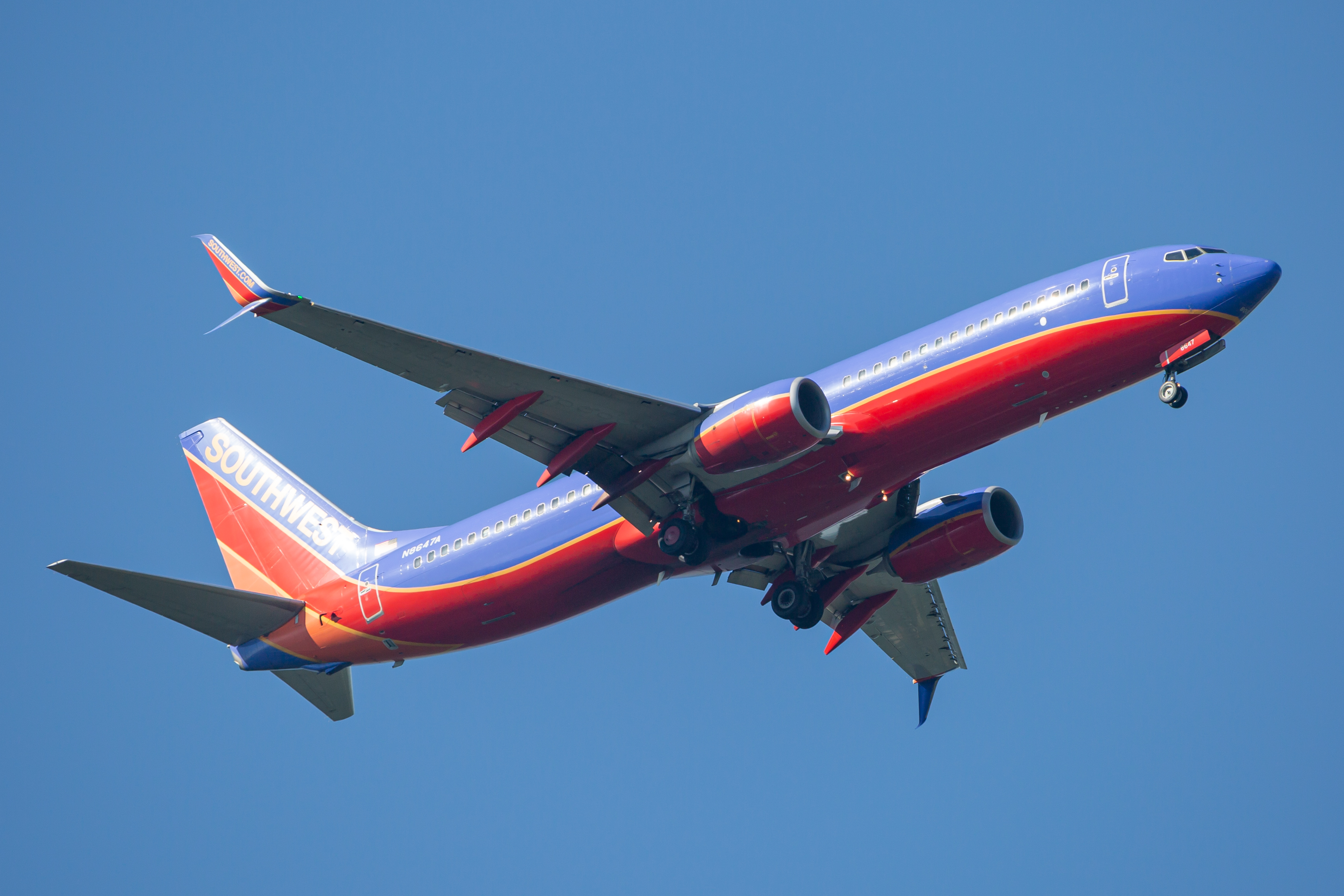Full size: Southwest Airlines Boeing 737-800 N8647A at Baltimore/Washington International Thurgood Marshall Airport