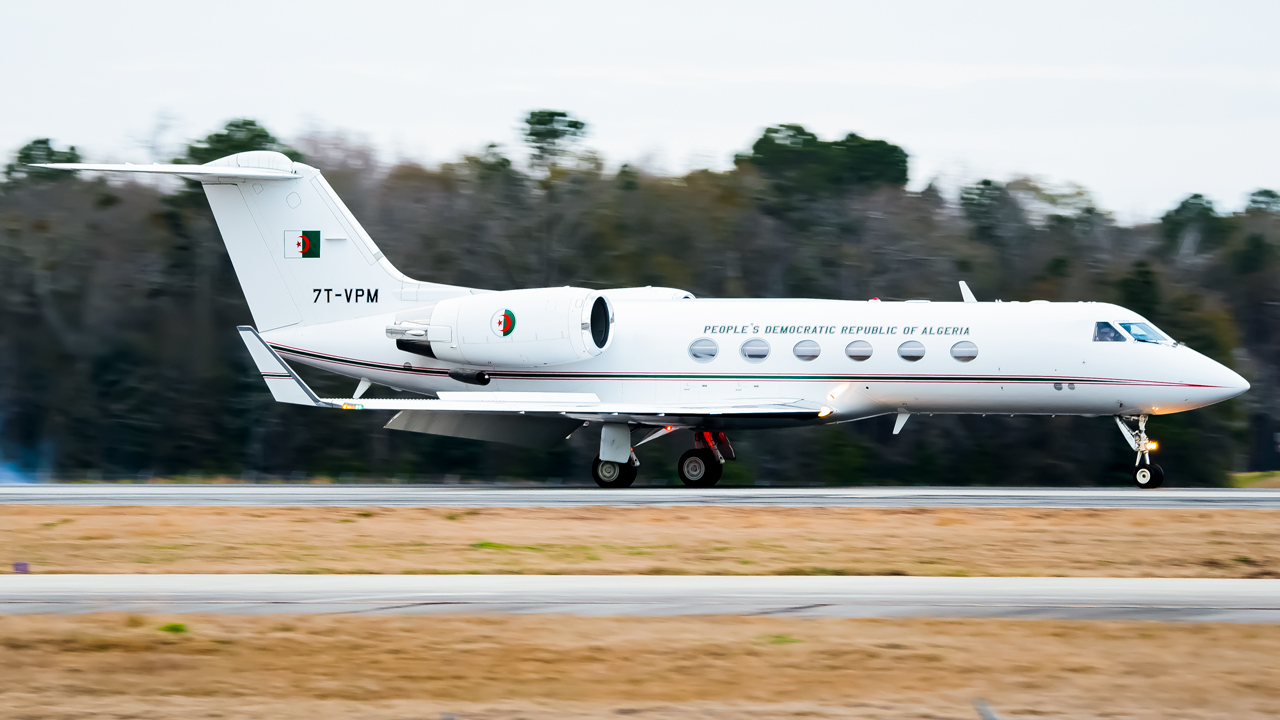 Full size: Algerian Government Gulfstream IV 7T-VPM at Savannah/Hilton Head International Airport
