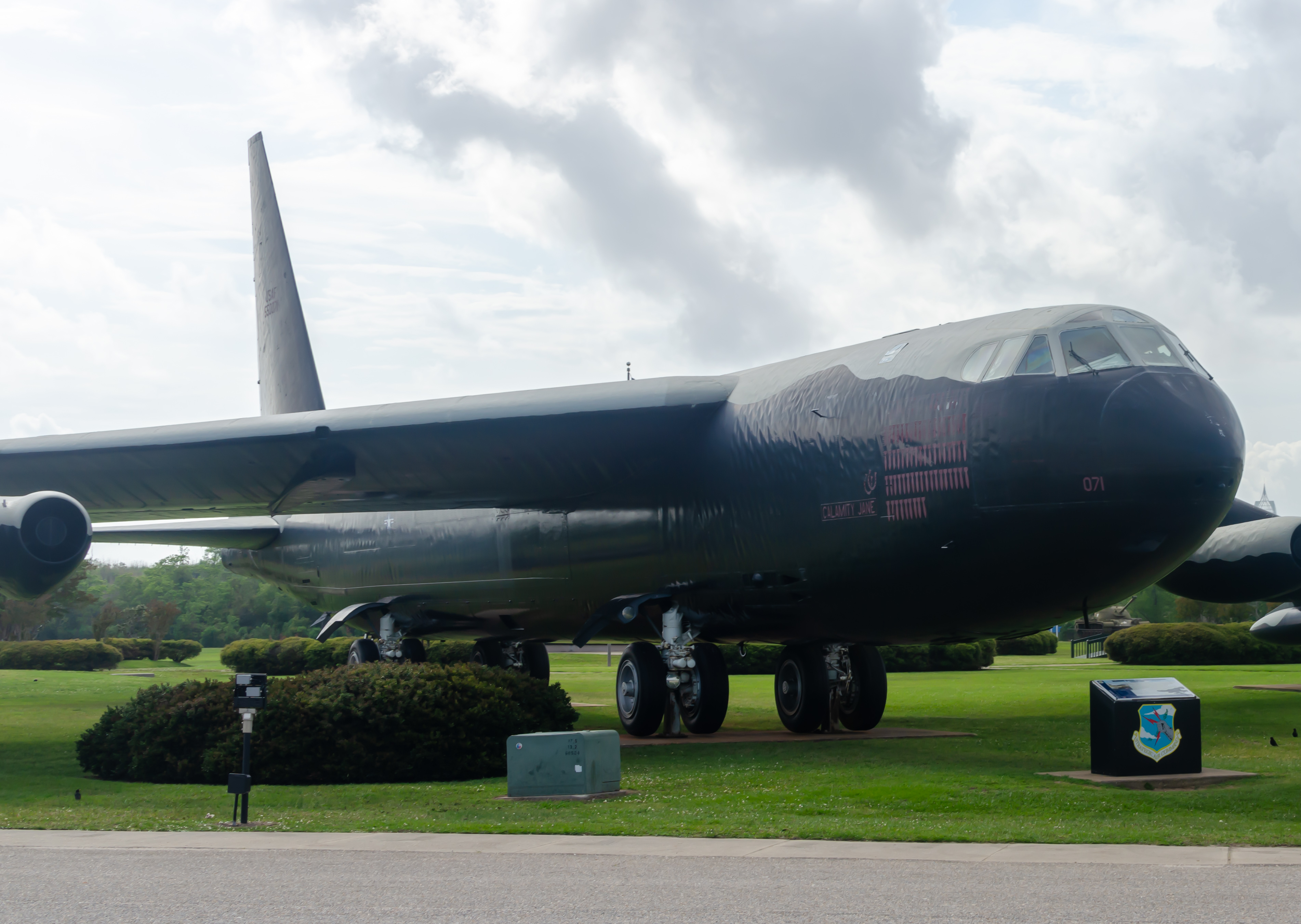 Full size: USAF - United States Air Force Boeing B-52 StratoFortress 550071 at Not Applicable