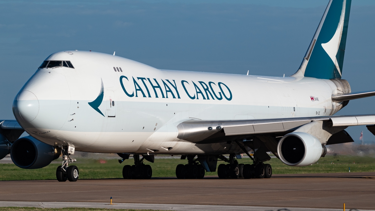Full size: Cathay Pacific Cargo Boeing 747-400F B-LIC at Dallas-Fort Worth International Airport