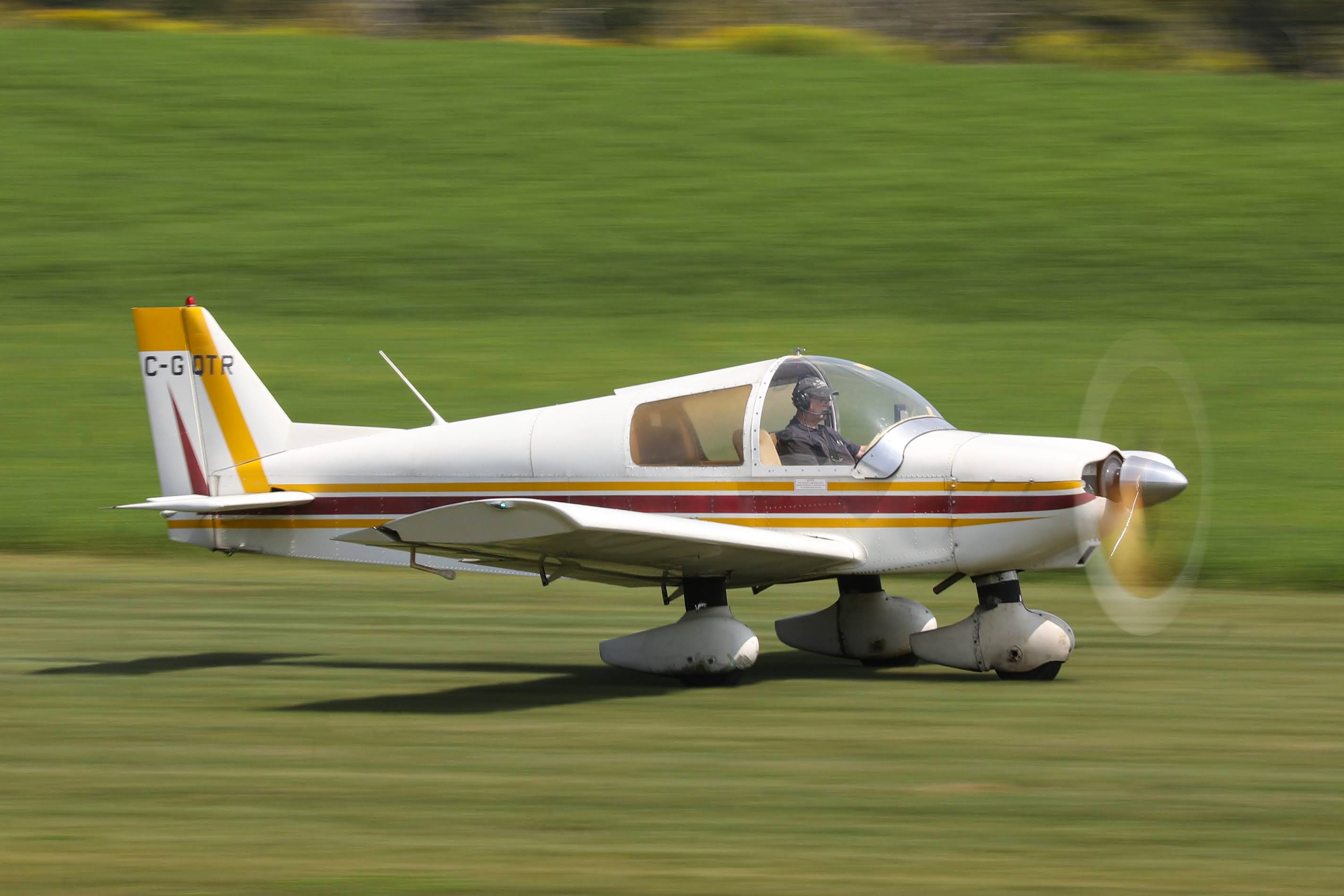 Full size: PRIVATE  Zenair CH.300  C-GQTR  at 