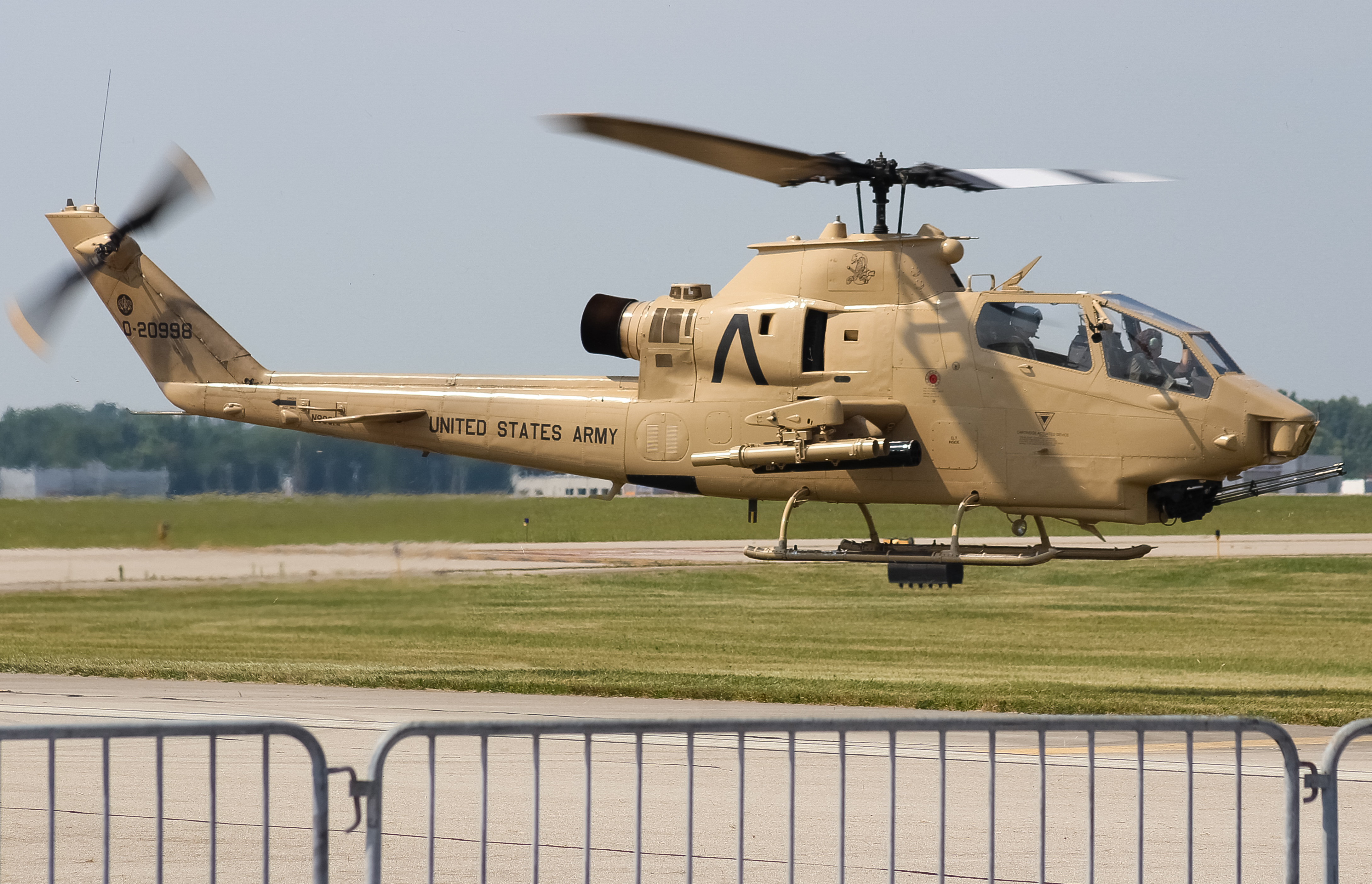 Full size: USA - United States Army Bell AH-1F Cobra N998HF at James M Cox Dayton International Airport
