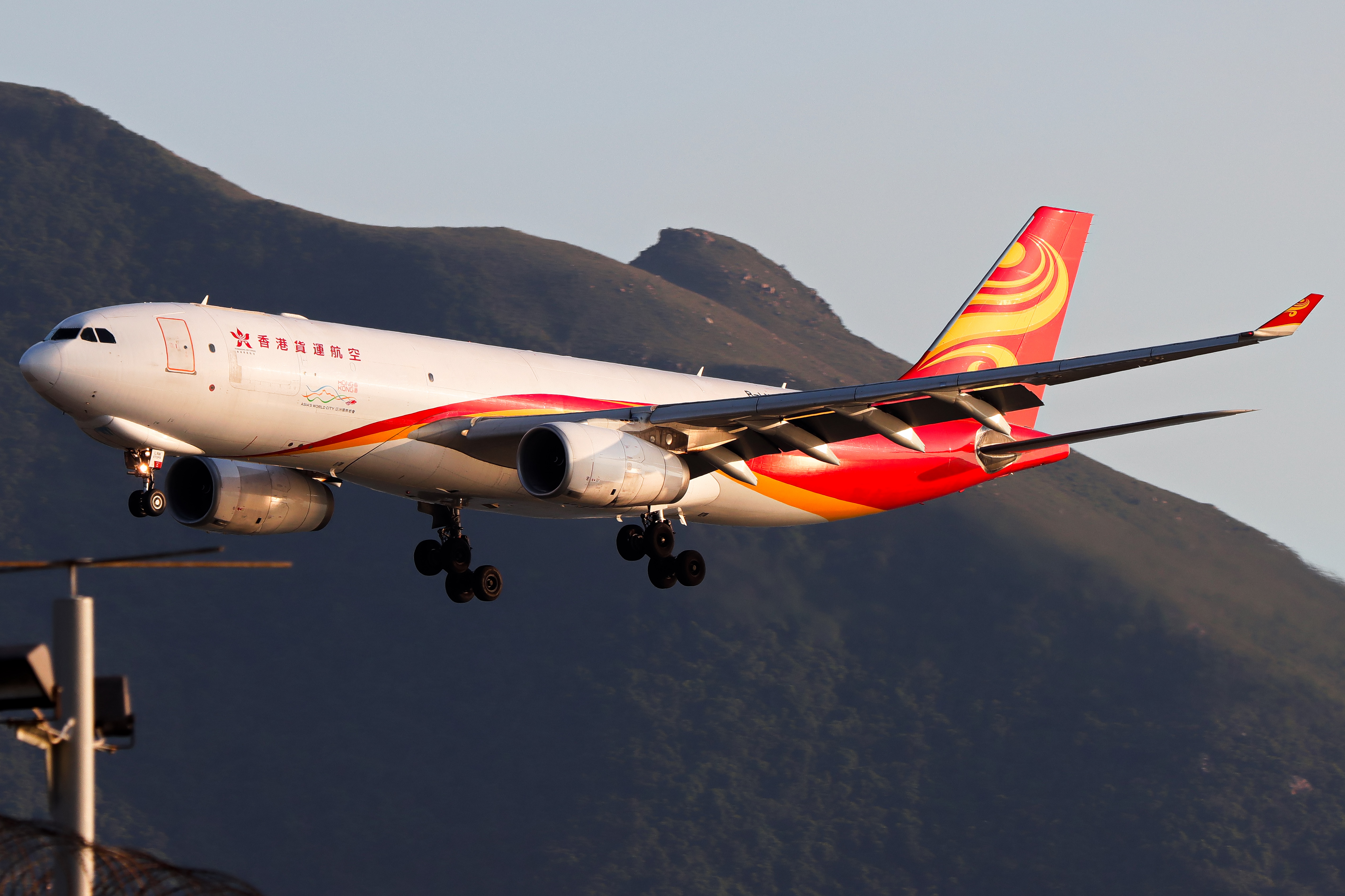 Full size: Hong Kong Air Cargo Airbus A330-200F B-LNW at Hong Kong International Airport