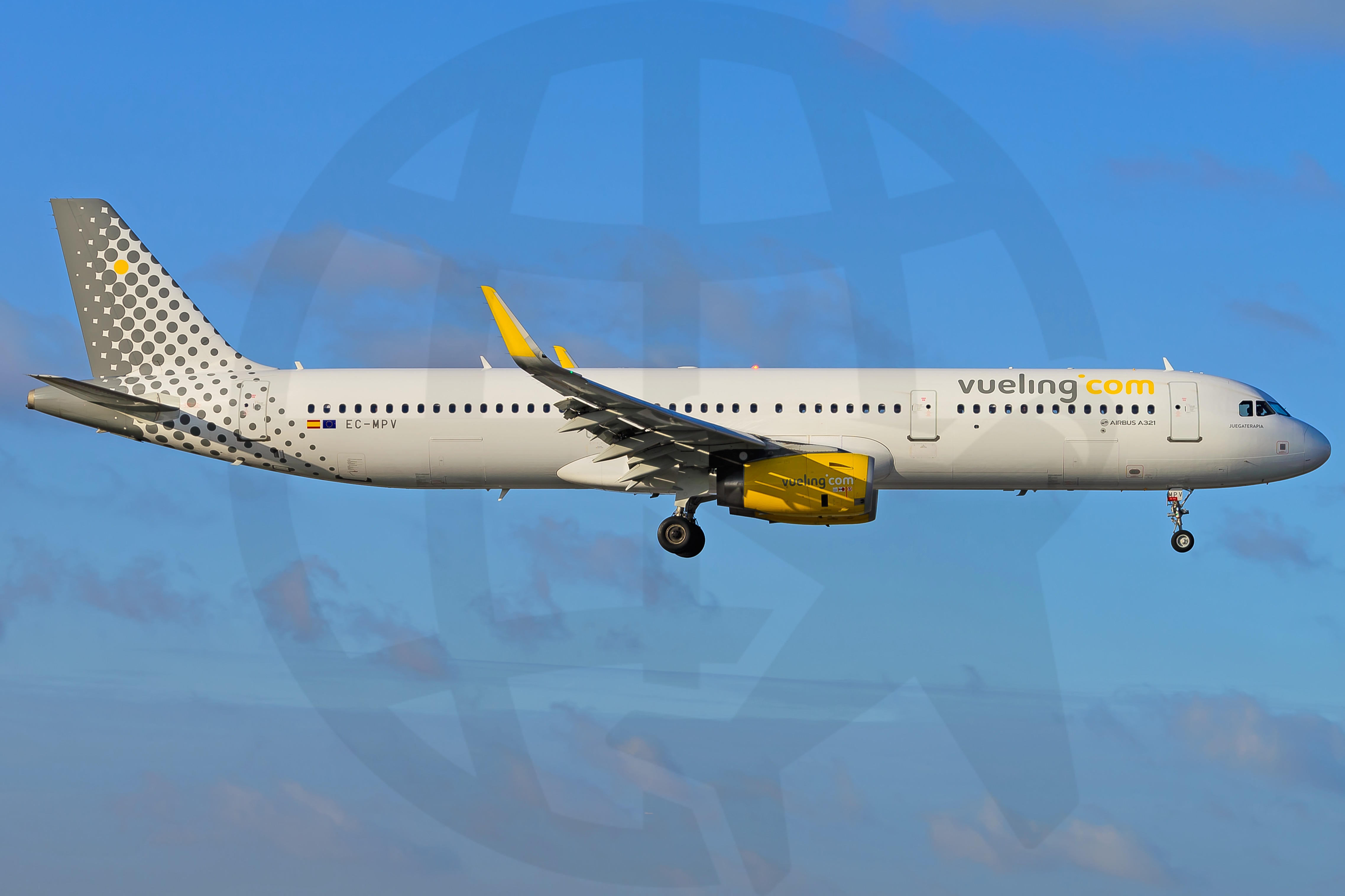 Full size: Vueling Airbus A321-200 EC-MPV at Paris Orly Airport