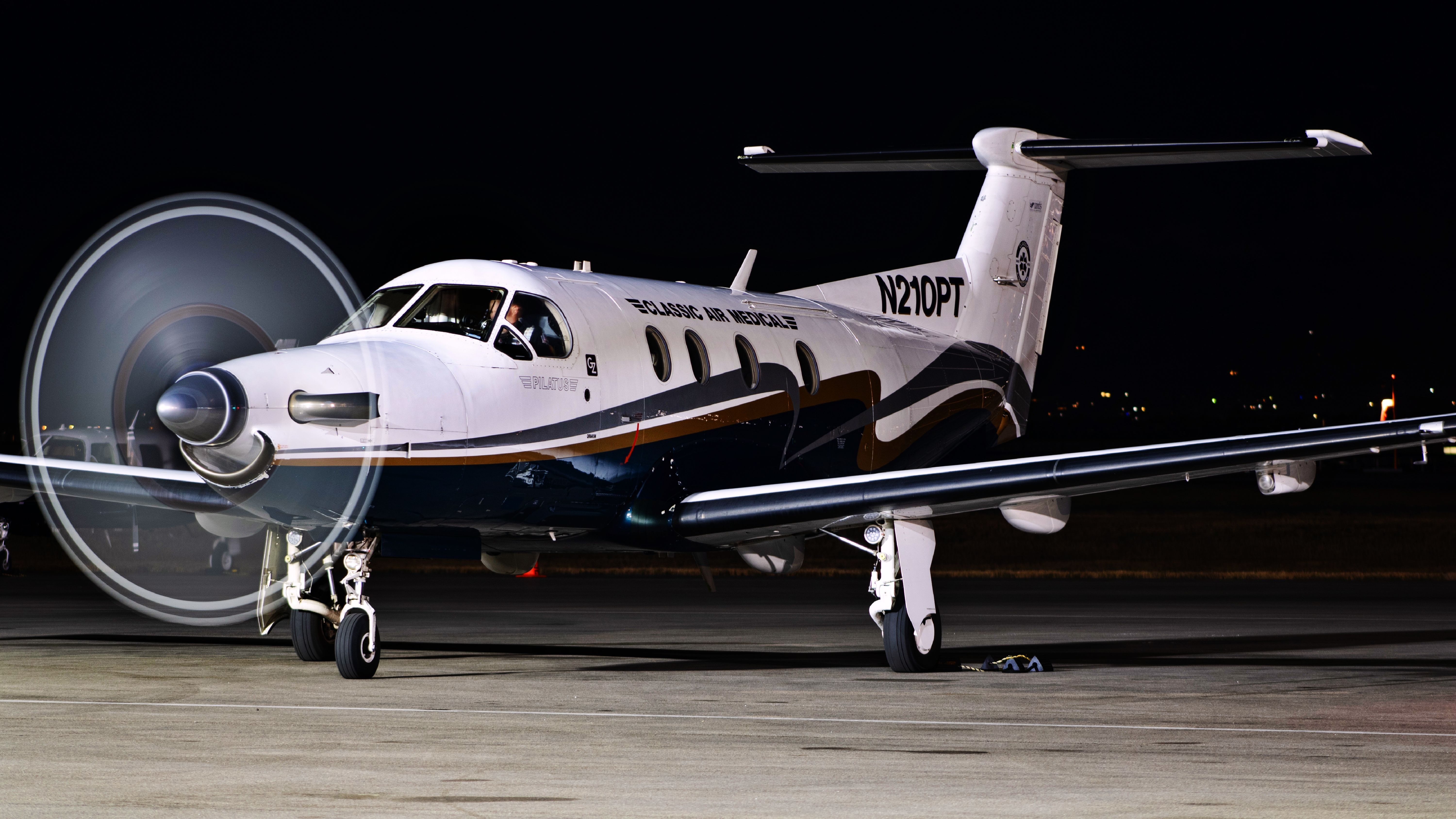 Full size: Classic Air Medical Pilatus PC-12 N210PT at 