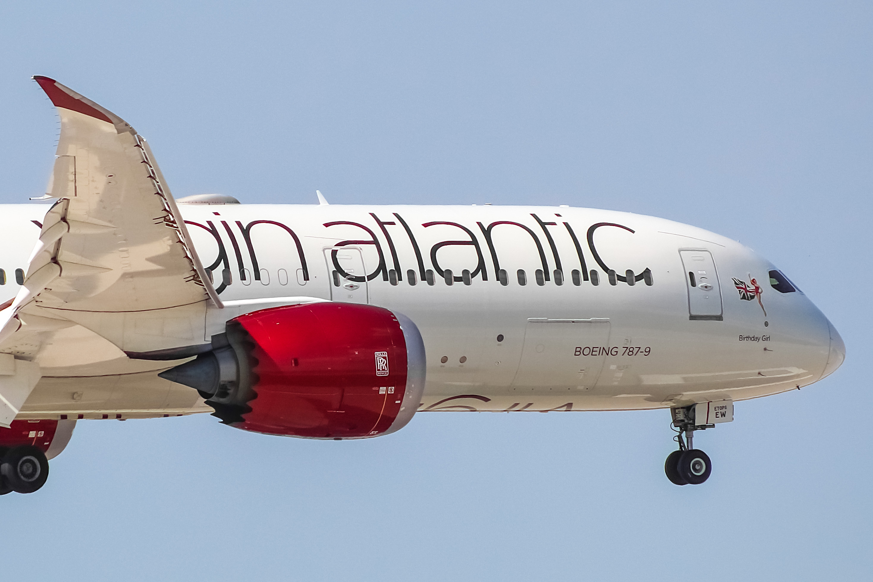 Full size: Virgin Atlantic Boeing 787-9 G-VNEW at Chicago O'Hare International Airport