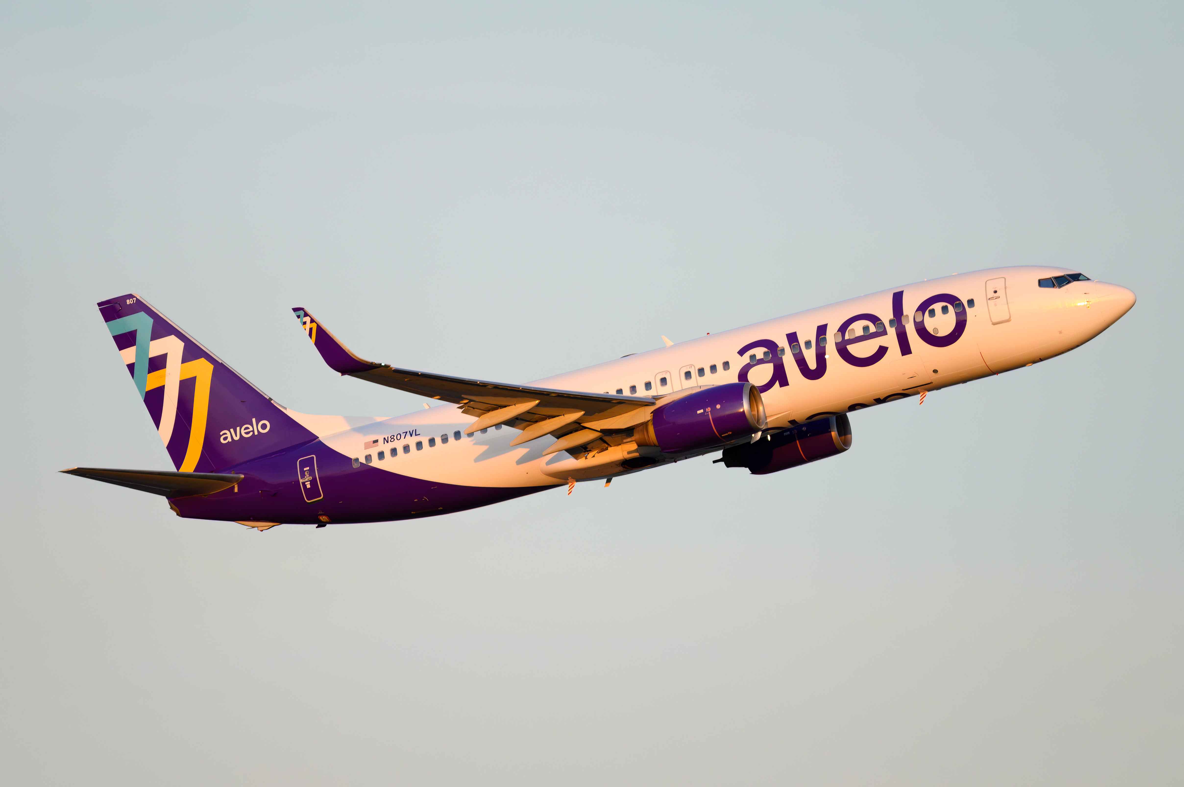 Full size: Avelo Airlines Boeing 737-800 N807VL at Orlando International Airport