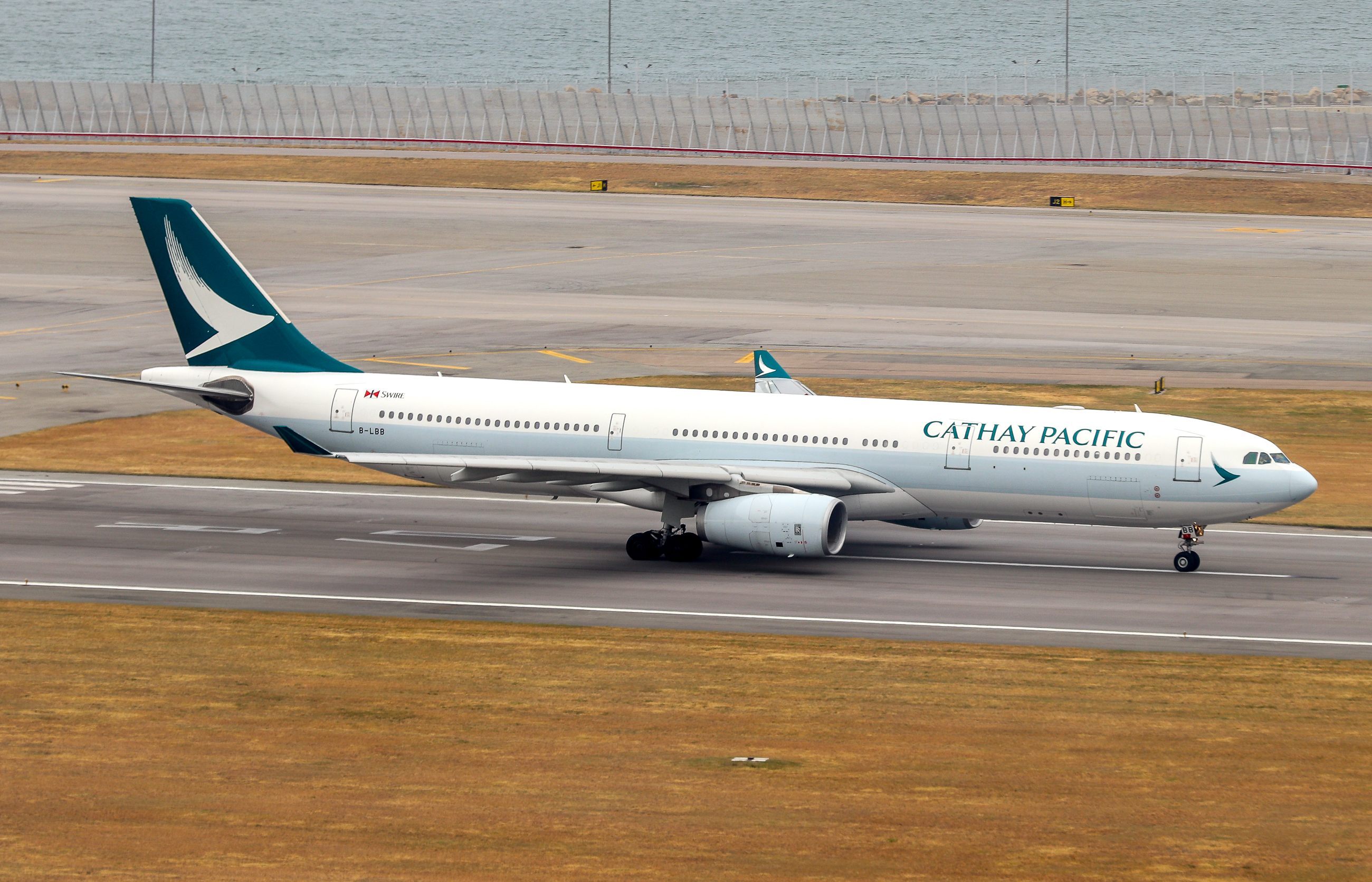 Full size: Cathay Pacific Airbus A330-300 B-LBB at Hong Kong International Airport