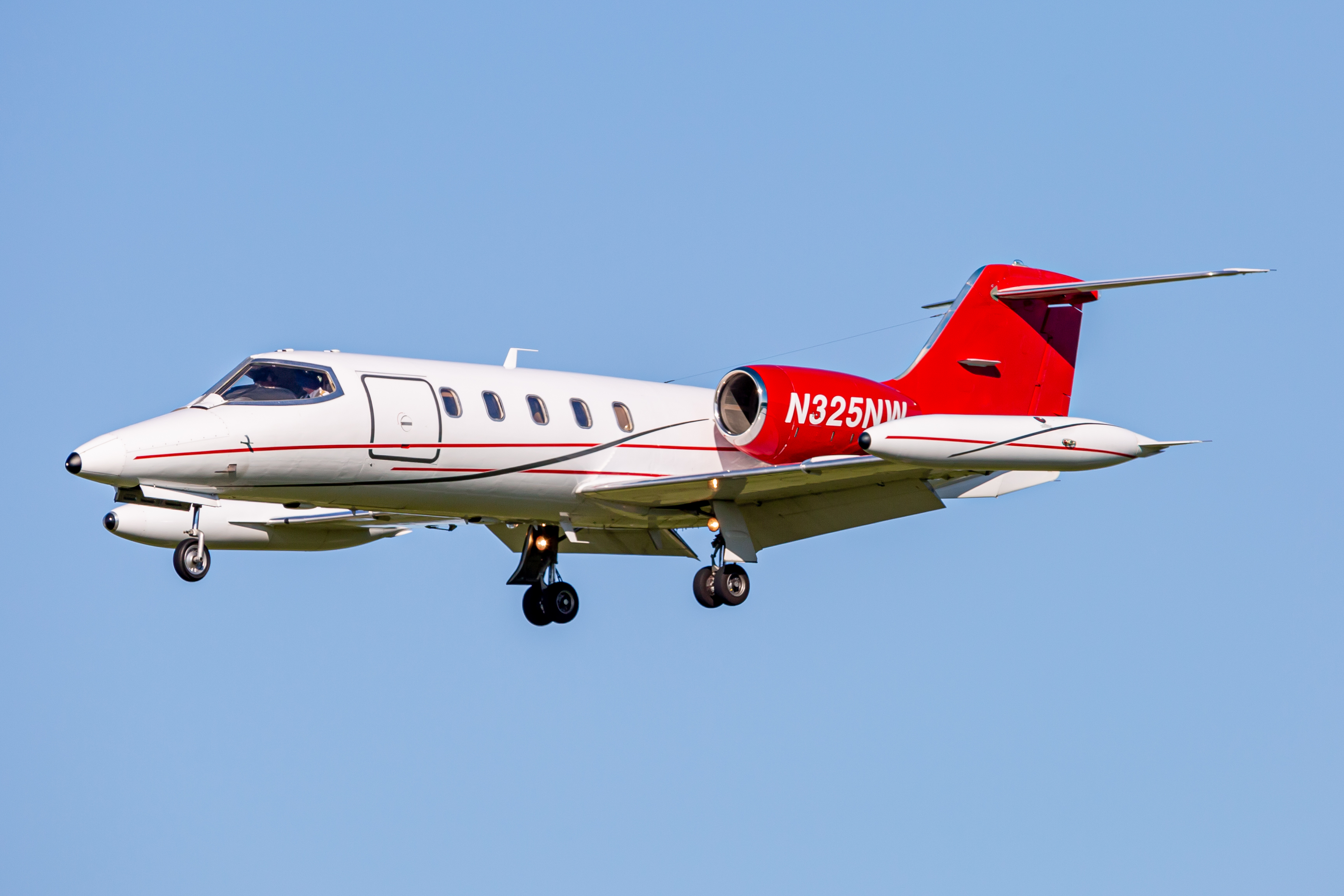 Full size: PRIVATE Learjet 35 N325NW at Baltimore/Washington International Thurgood Marshall Airport