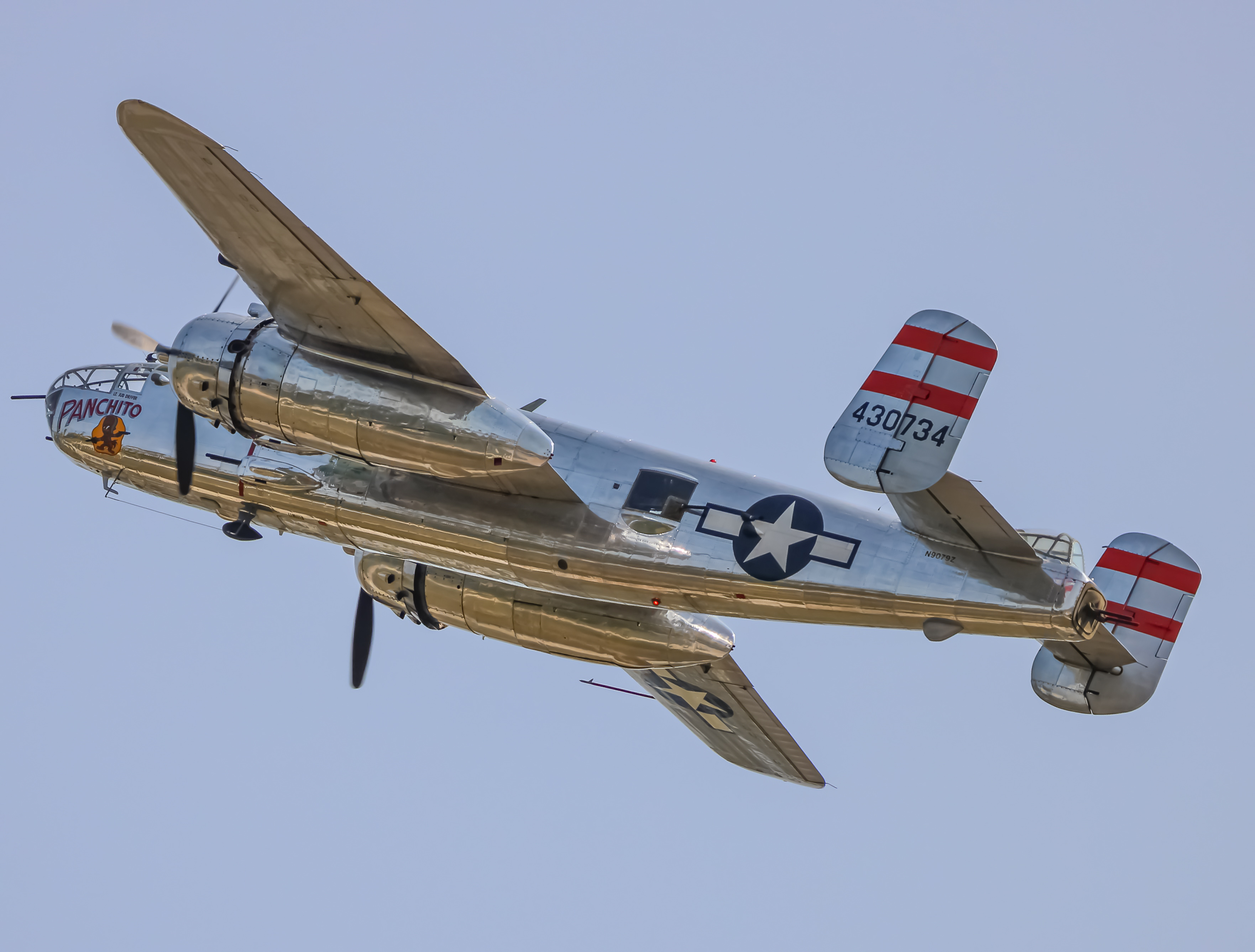 Full size: PRIVATE  North American B-25 Mitchell N9079Z at Joint Base Andrews