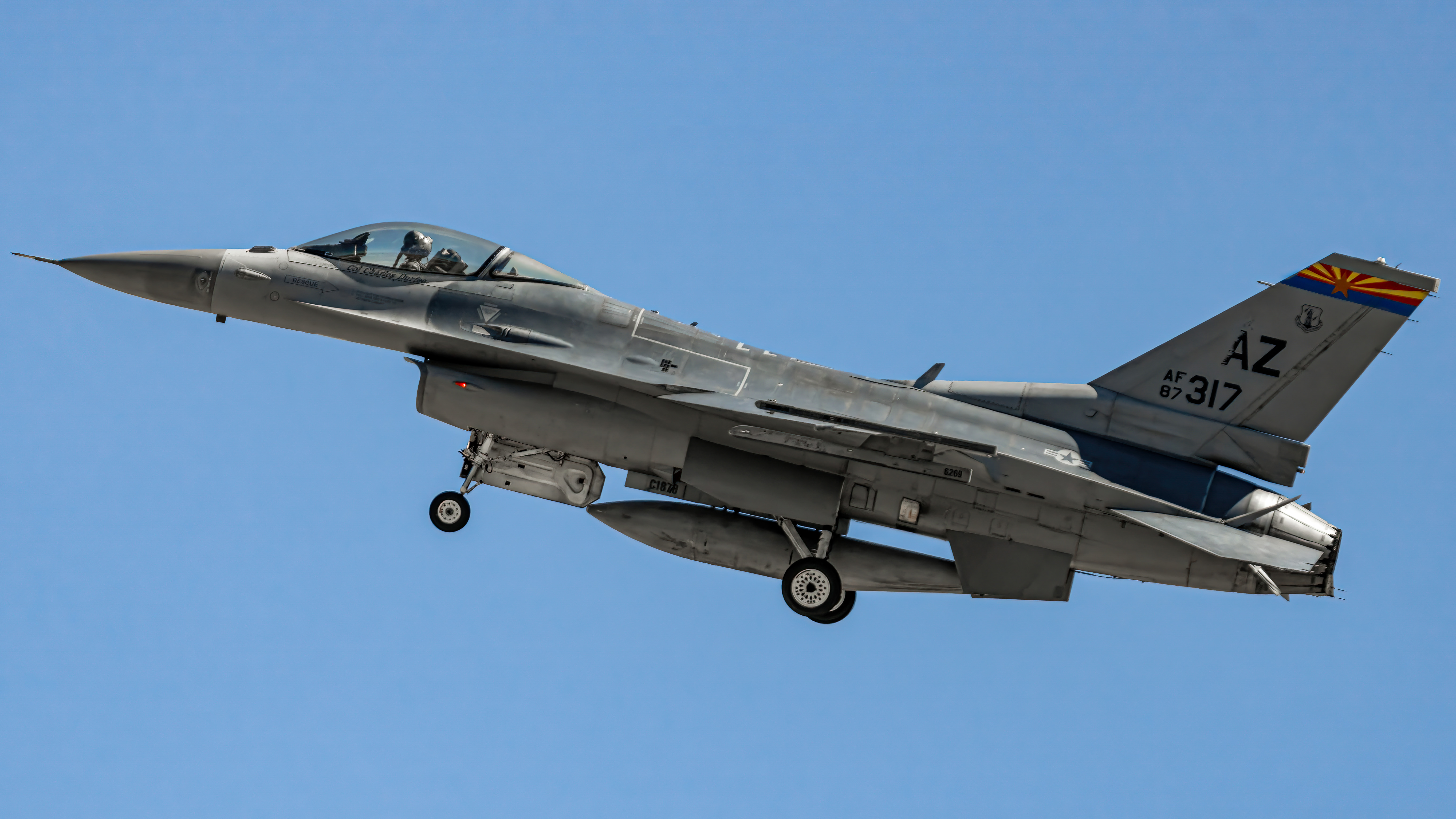 Full size: USAF - United States Air Force General Dynamics F-16 Fighting Falcon 87-0317 at Boise Air Terminal/Gowen Field