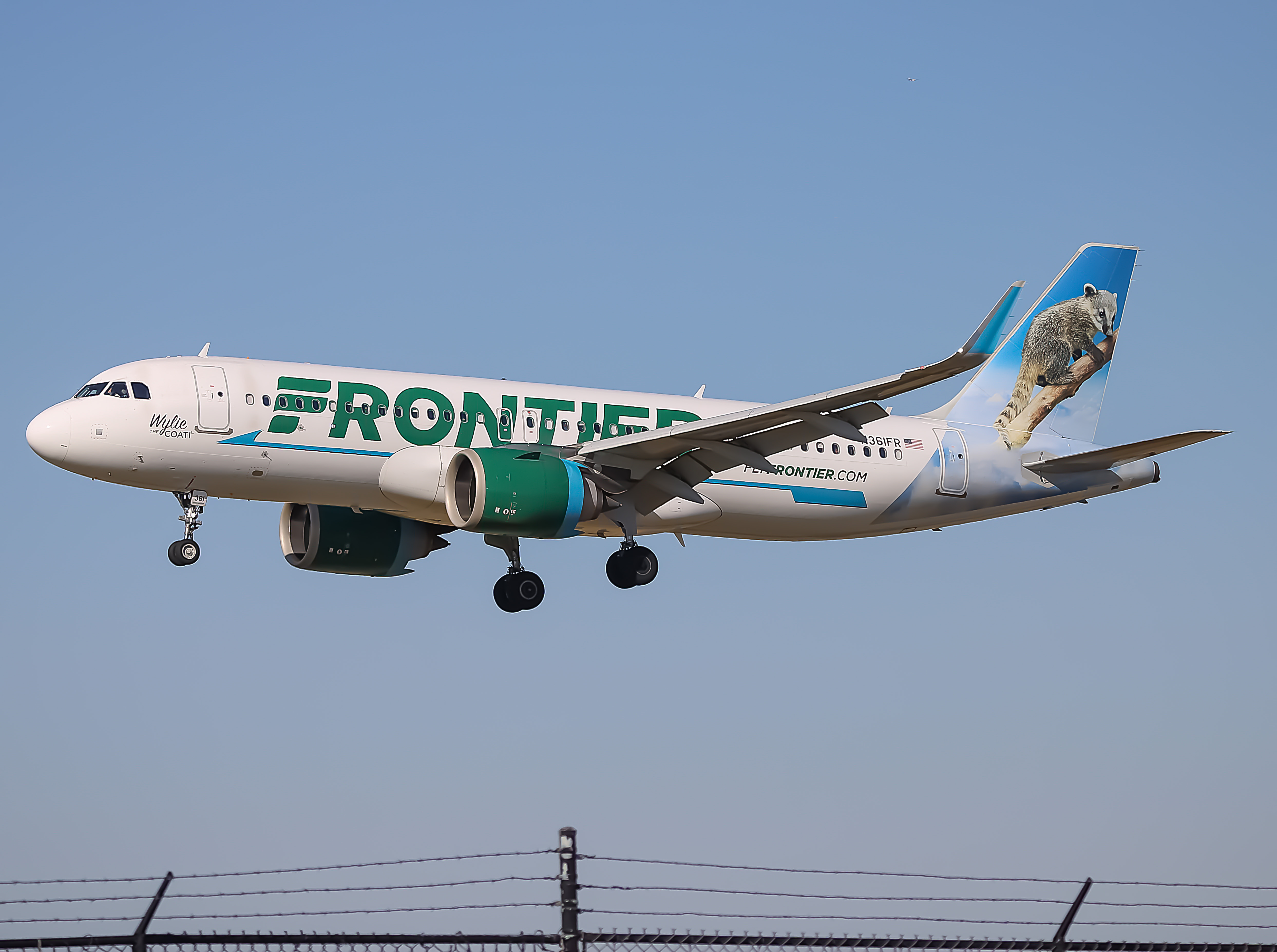 Full size: Frontier Airlines Airbus A320NEO N361FR at Philadelphia International Airport
