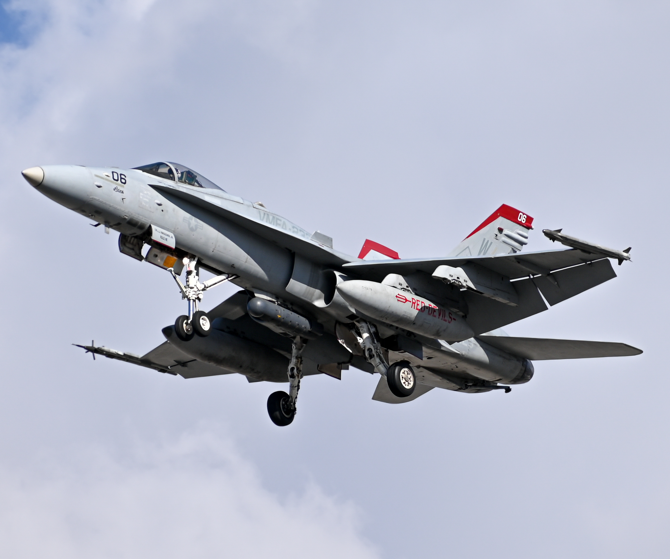 Full size: USMC - United States Marine Corp McDonnel Douglas F/A-18 Hornet 164709 at Brown Field Municipal Airport