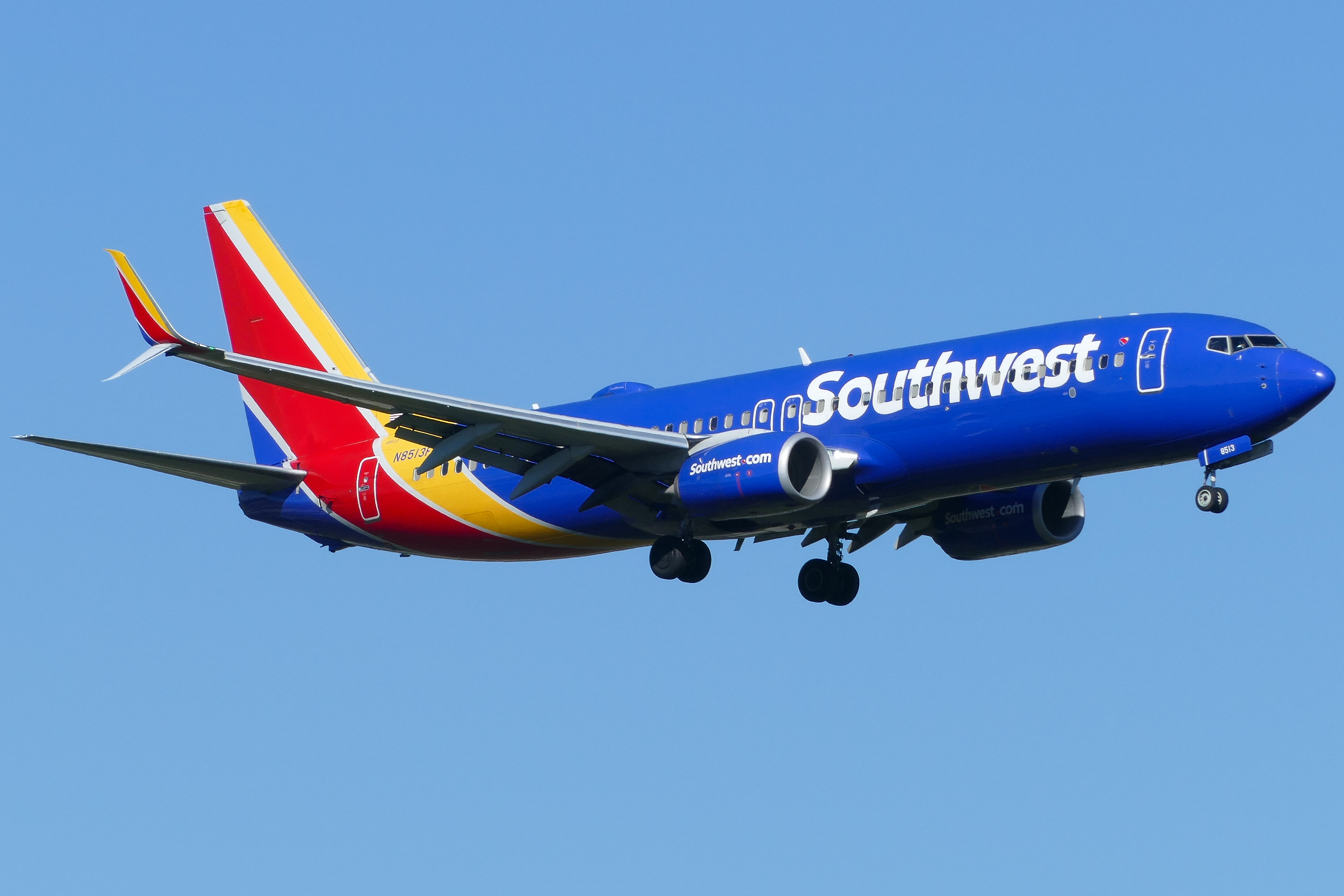 Full size: Southwest Airlines Boeing 737-800 N8513F at Austin-Bergstrom International Airport