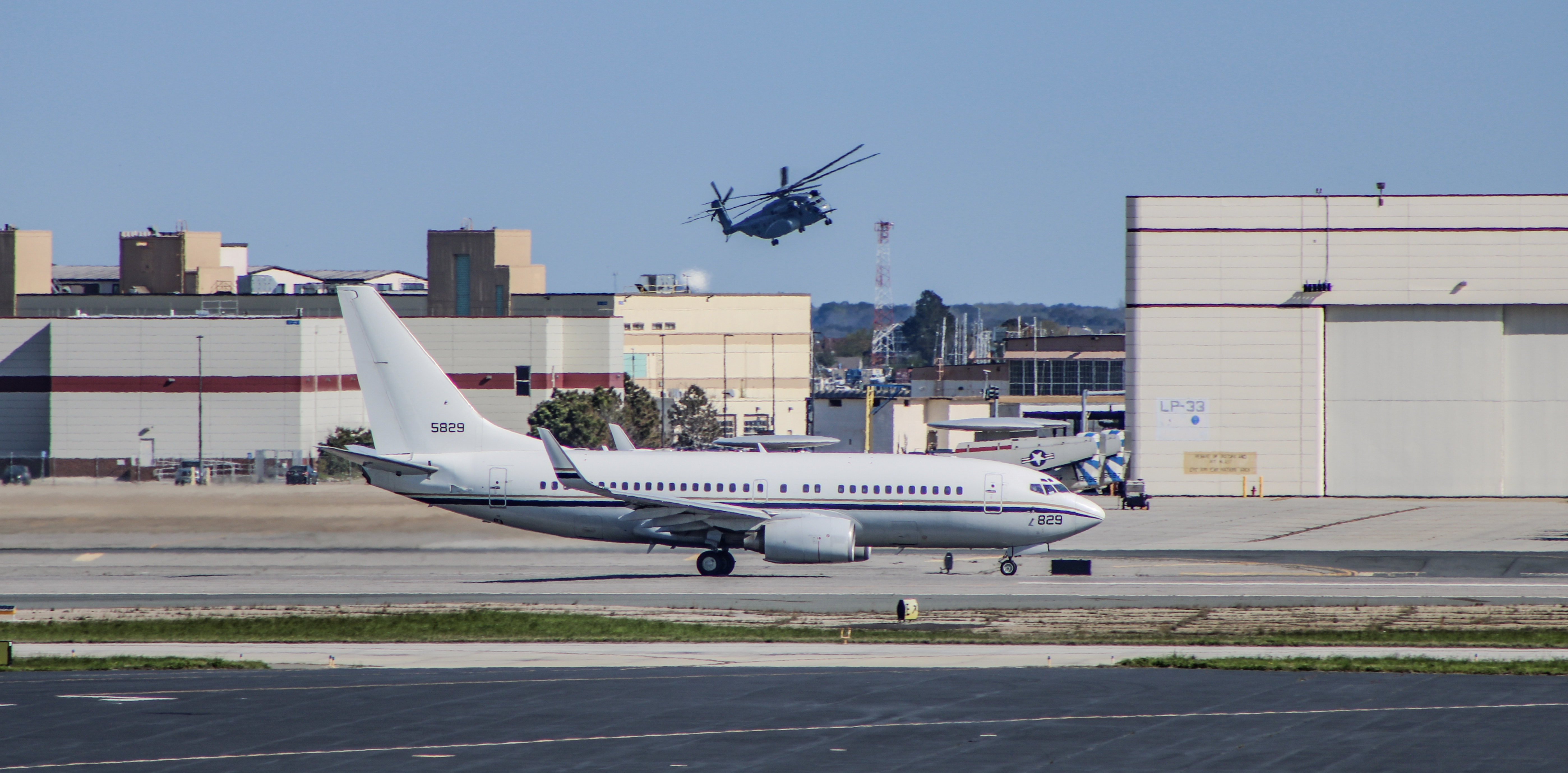 Full size: United States Navy Boeing C-40 Clipper 165829 at Norfolk Naval Station (Chambers Field)