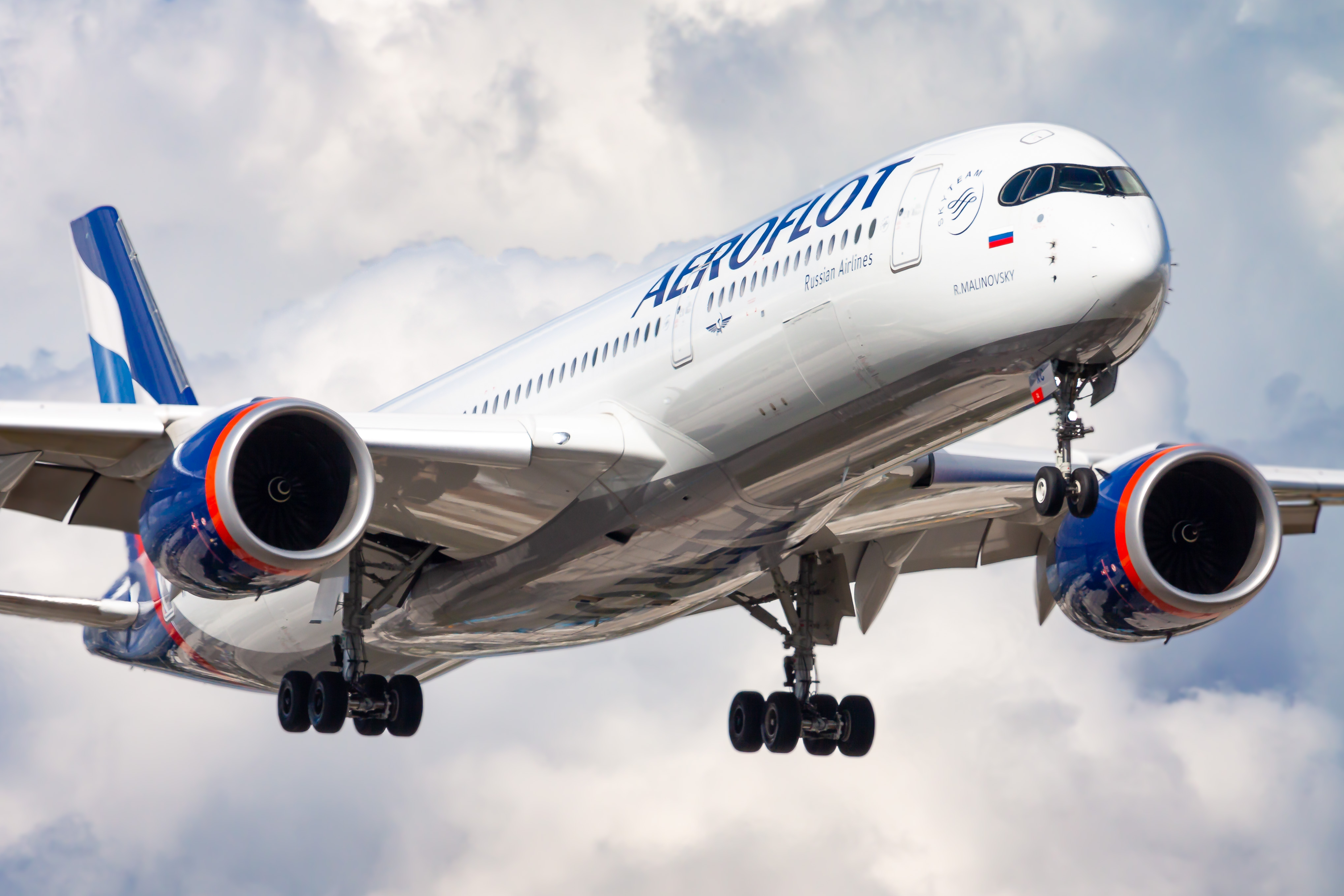 Full size: Aeroflot Airbus A350-900 VP-BXC at Miami International Airport