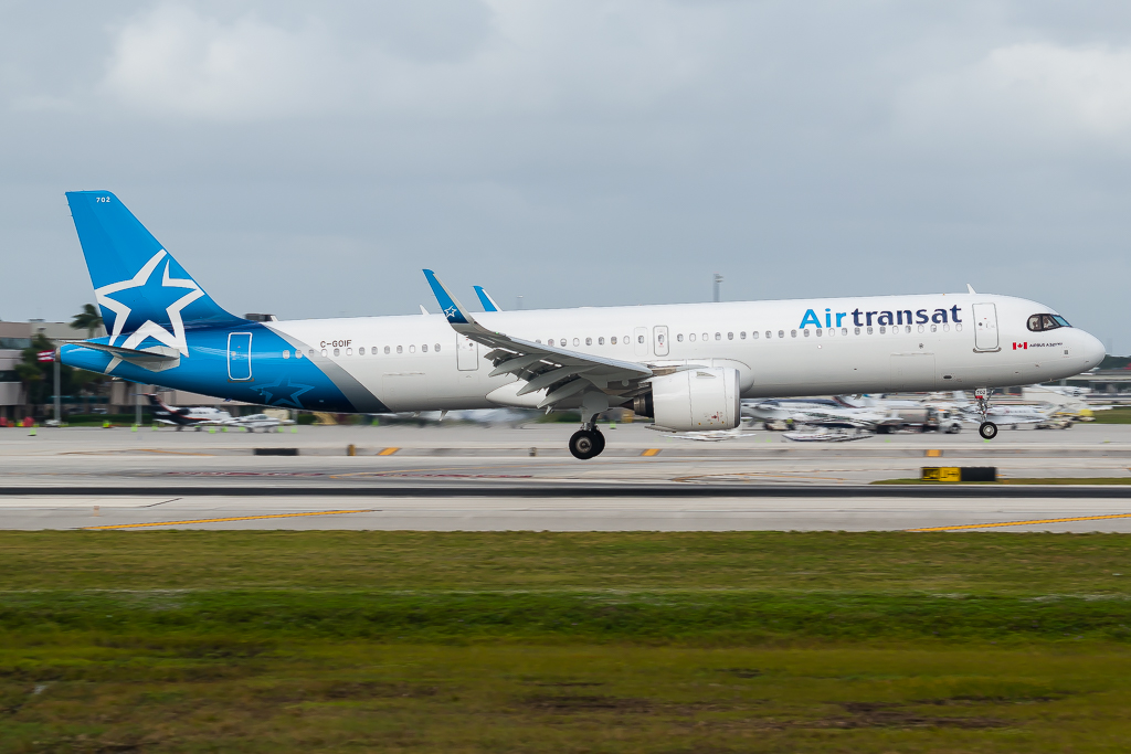 Full size: Air Transat Airbus A321NEO C-GOIF at Fort Lauderdale/Hollywood International Airport