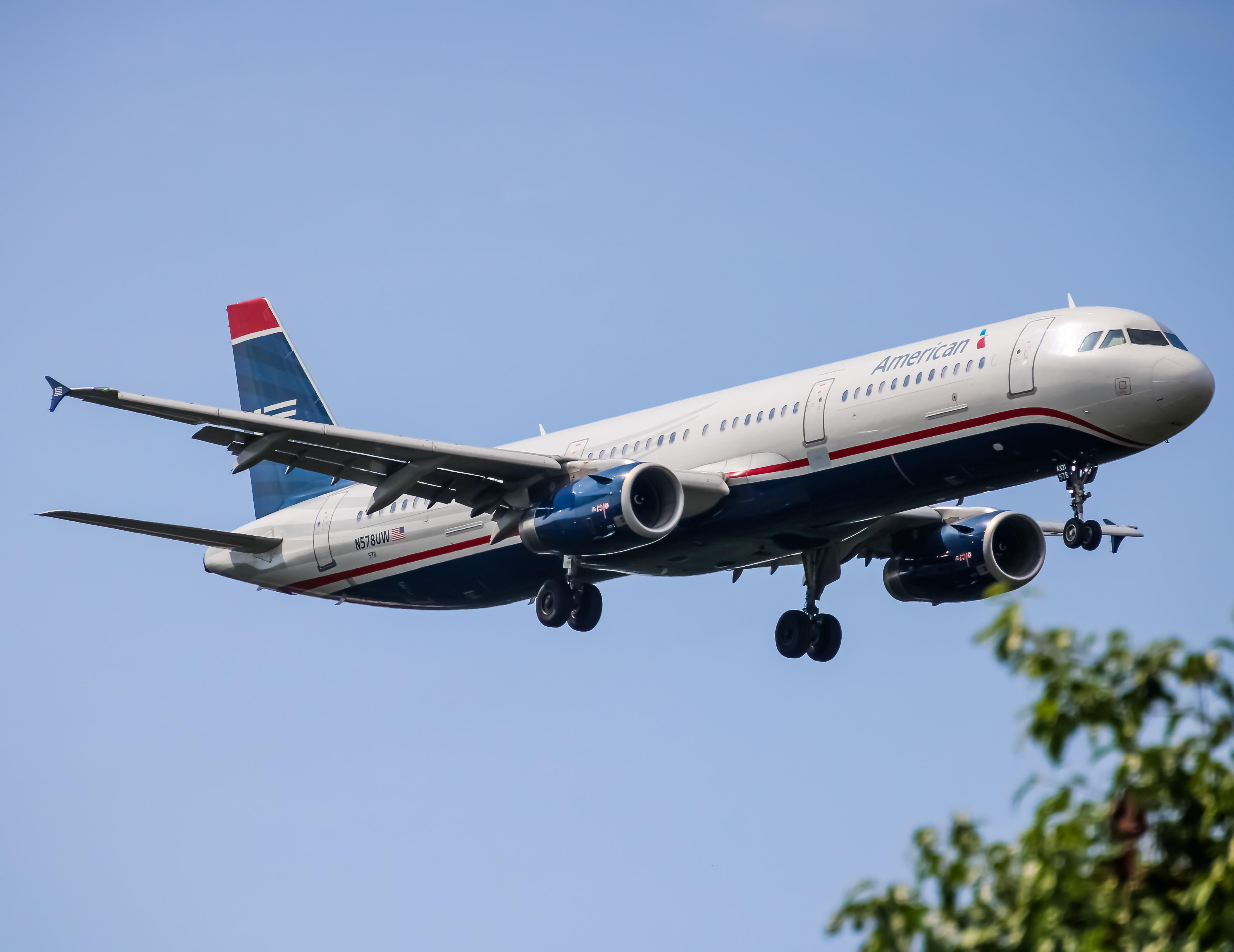 Full size: American Airlines Airbus A321-200 N578UW at Baltimore/Washington International Thurgood Marshall Airport