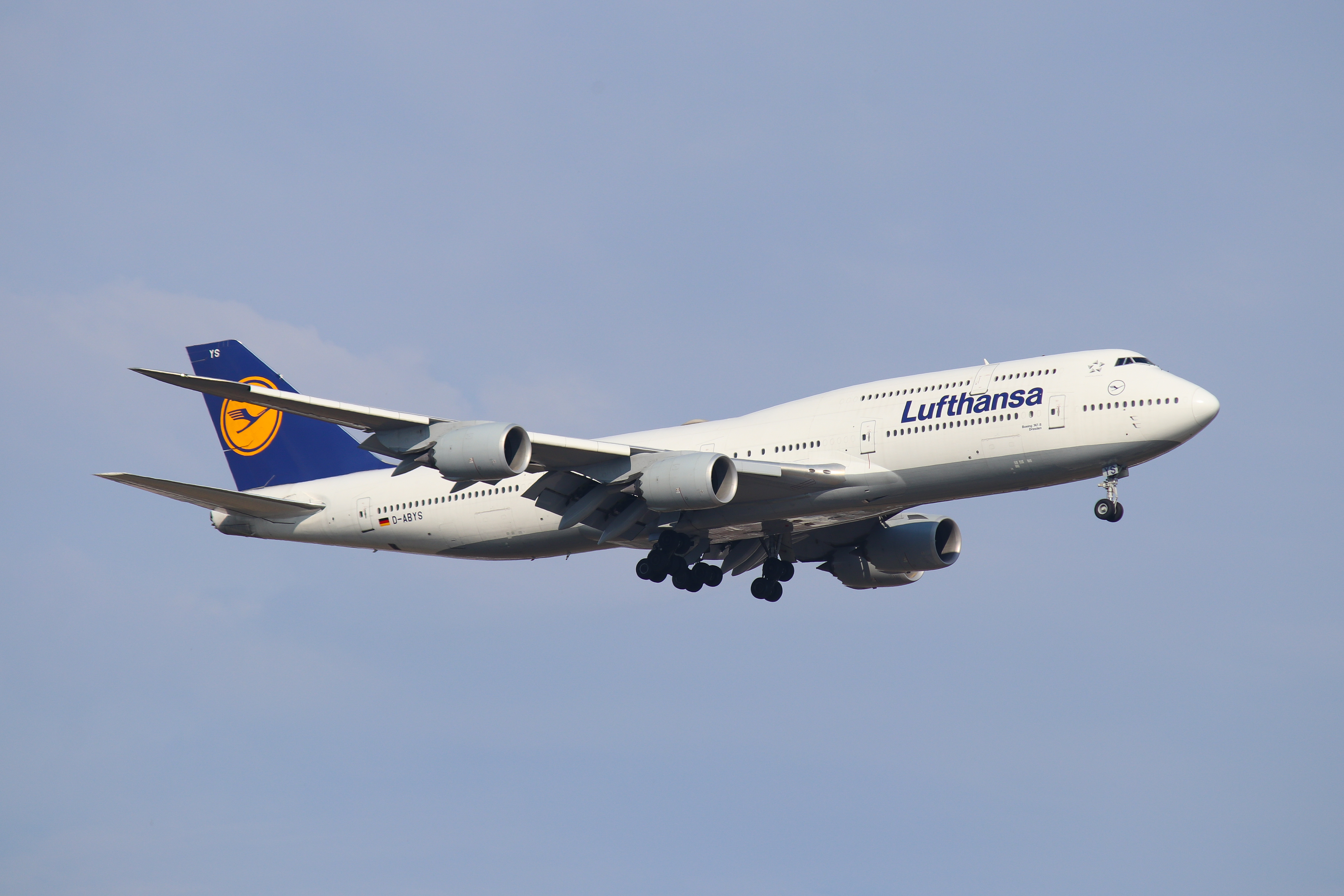 Full size: Lufthansa Boeing 747-8i D-ABYS at Washington Dulles International Airport