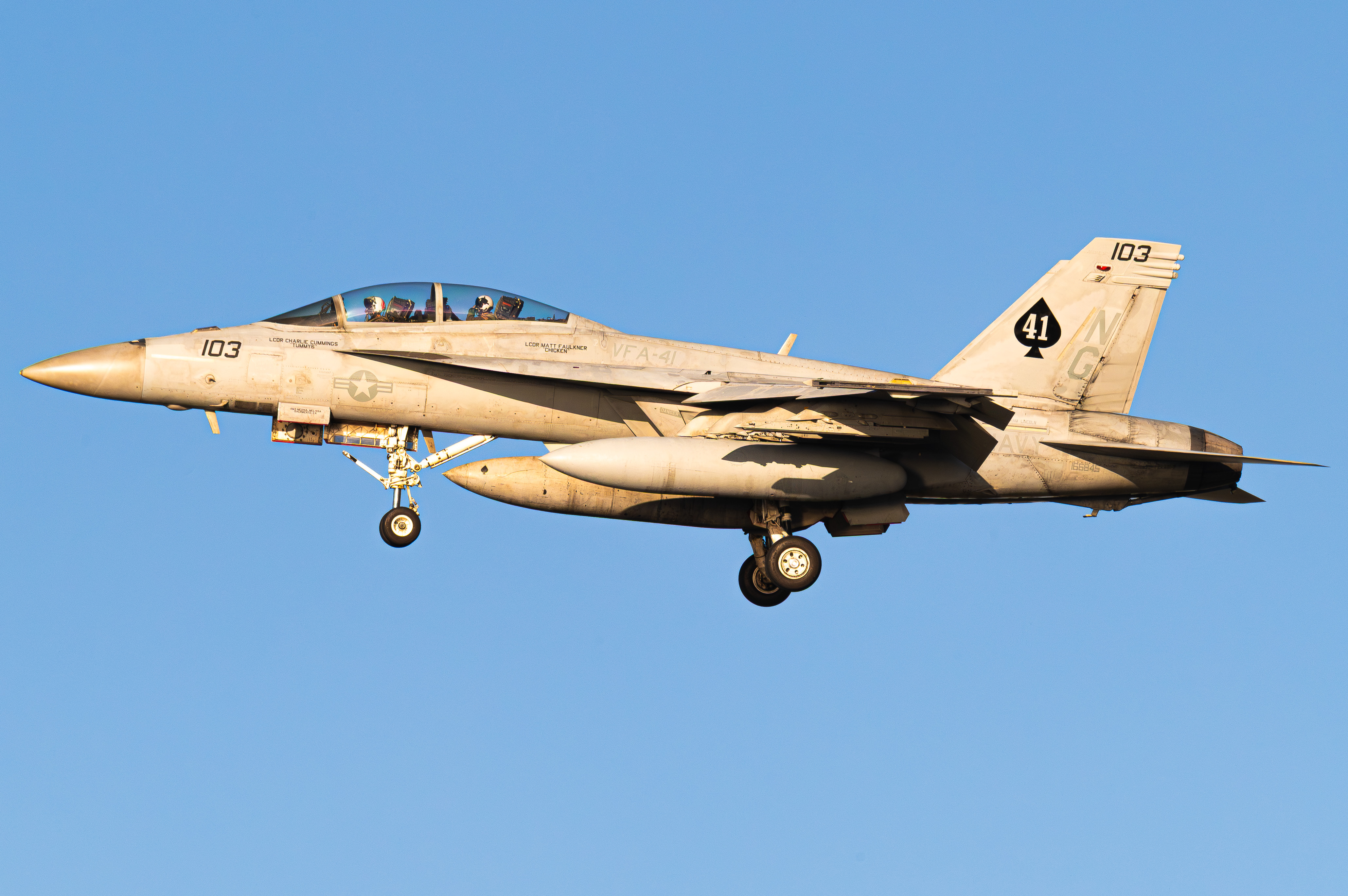 Full size: USN - United States Navy Boeing F/A-18E/F Super Hornet 166845 at North Island NAS