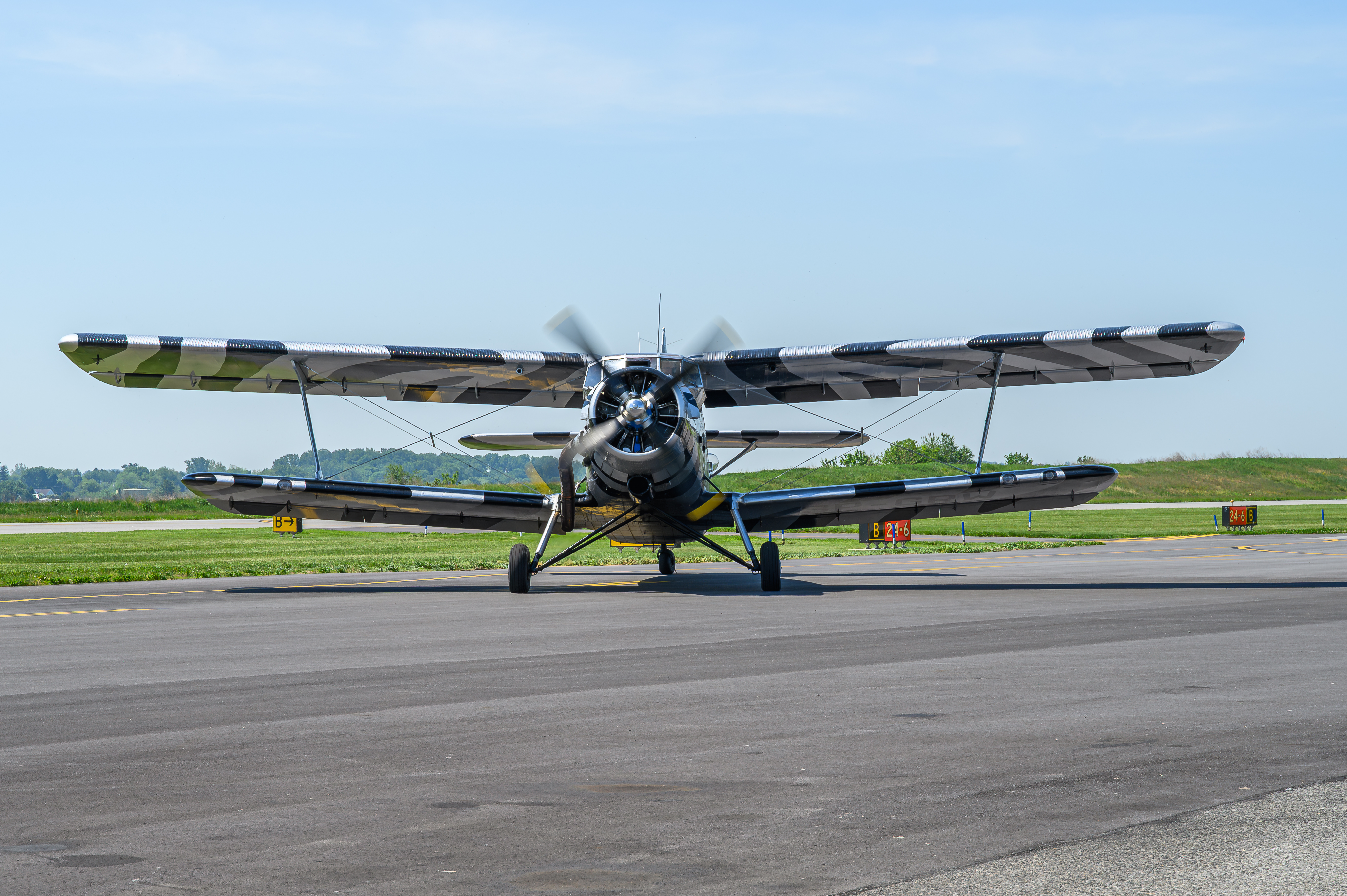 Full size: PRIVATE Antonov AN-2 N882EZ at New Garden Airport