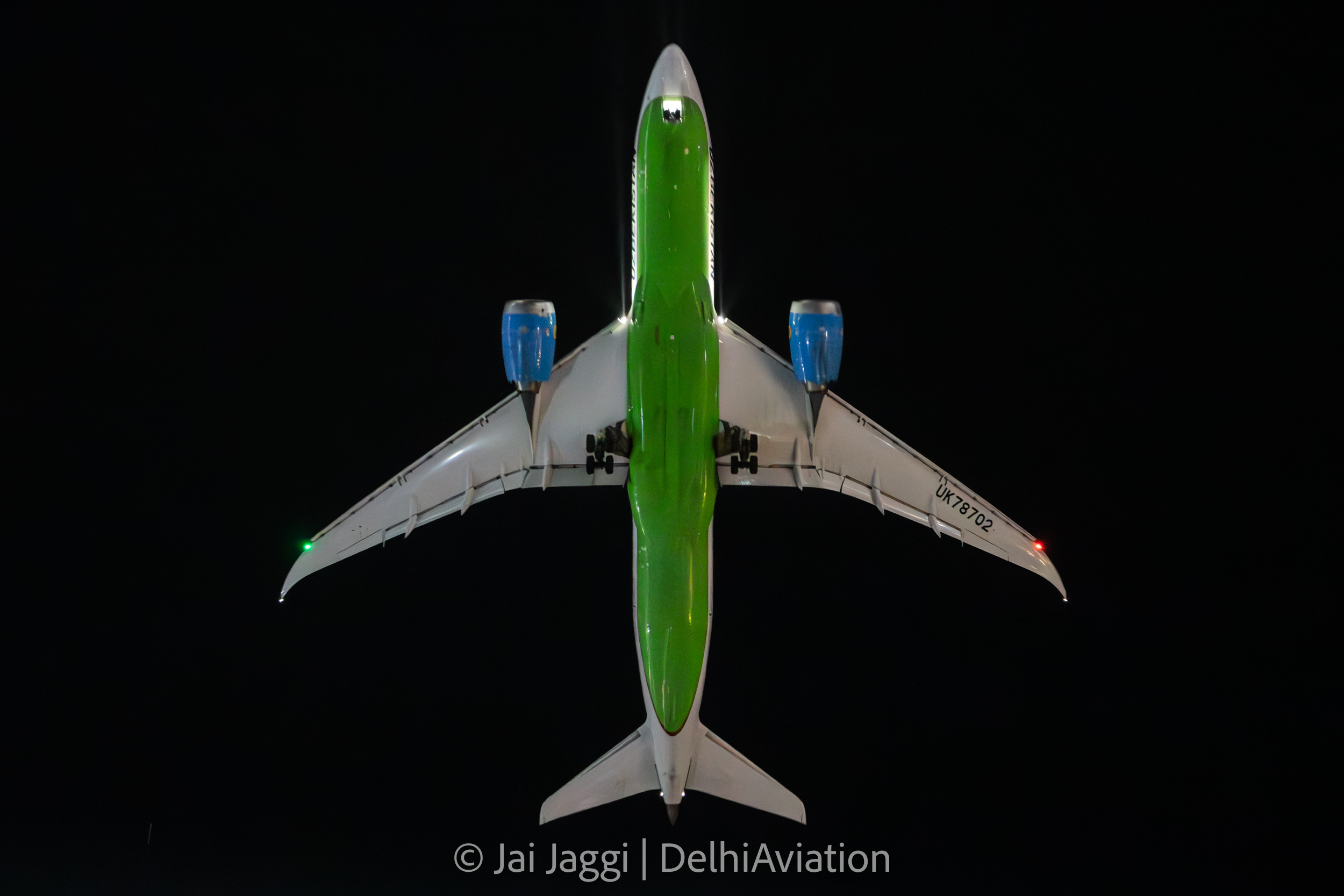 Full size: Uzbekistan Airways Boeing 787-8 UK78702 at Indira Gandhi International Airport