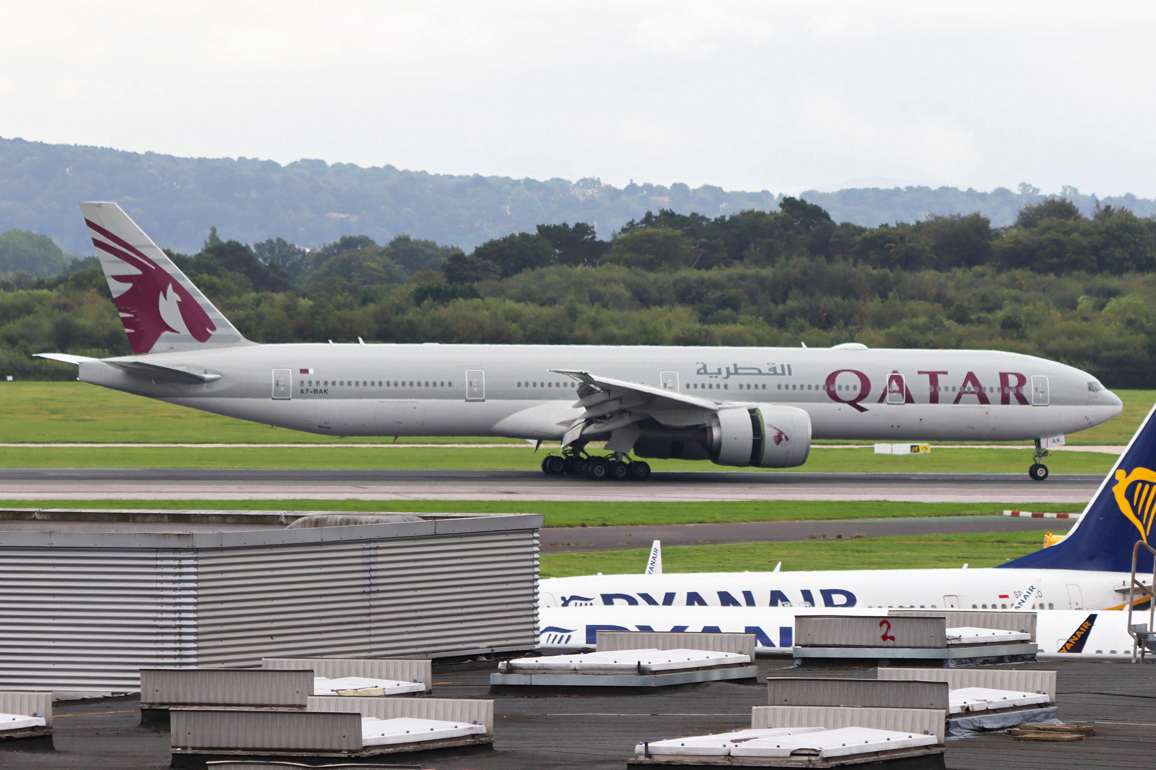 Full size: Qatar Airways Boeing 777-300ER A7-BAK at Manchester Airport