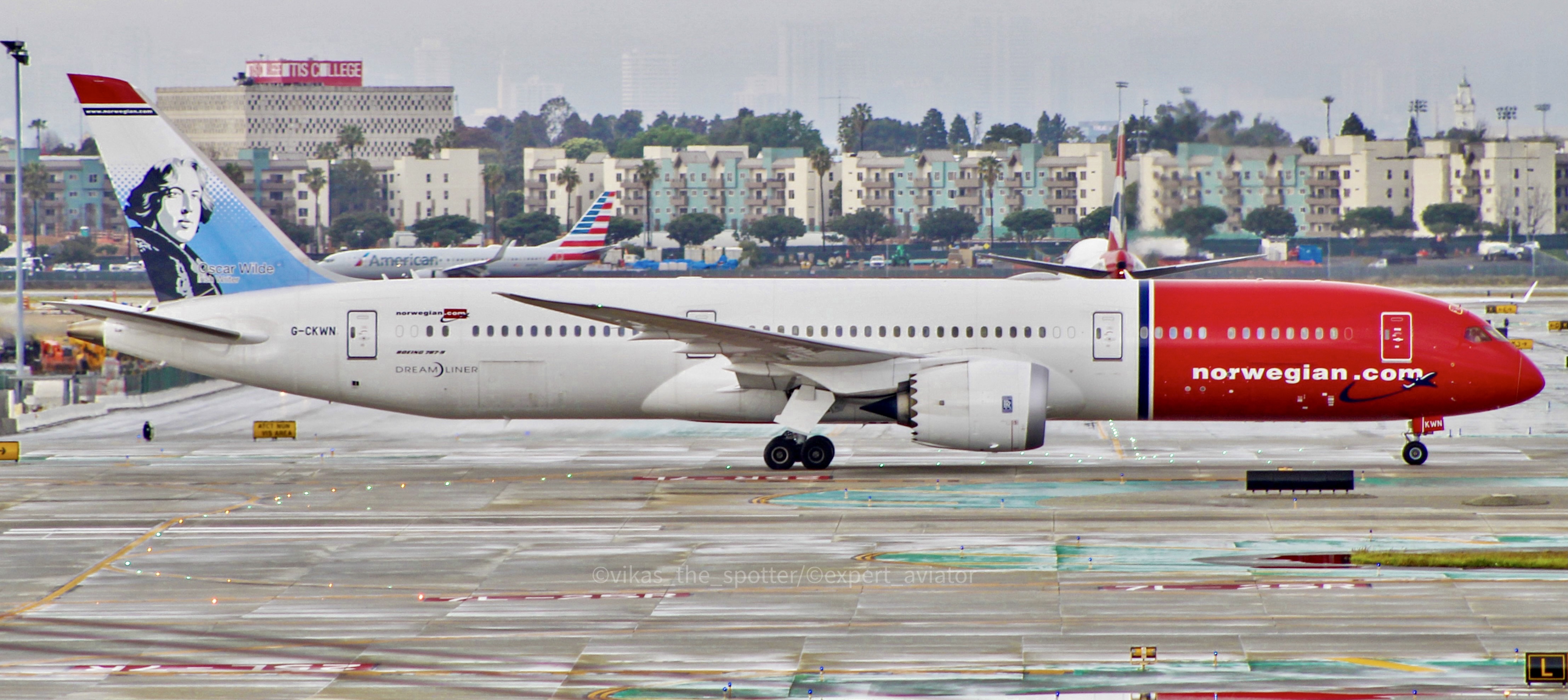 Full size: Norwegian Air Boeing 787-9 G-CKWN at Los Angeles International Airport