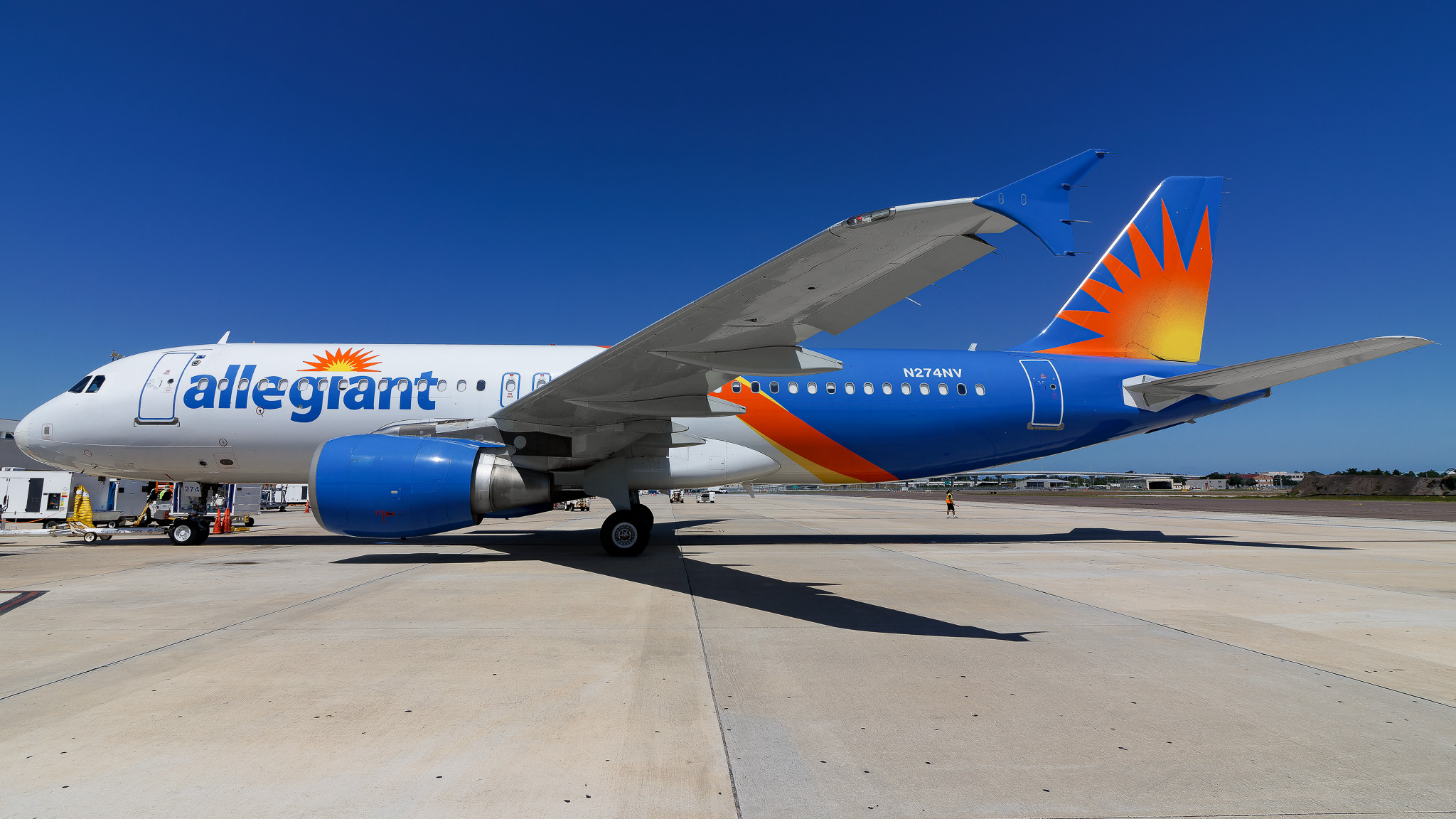 Full size: Allegiant Air Airbus A320 N274NV at St. Petersburg Clearwater International Airport