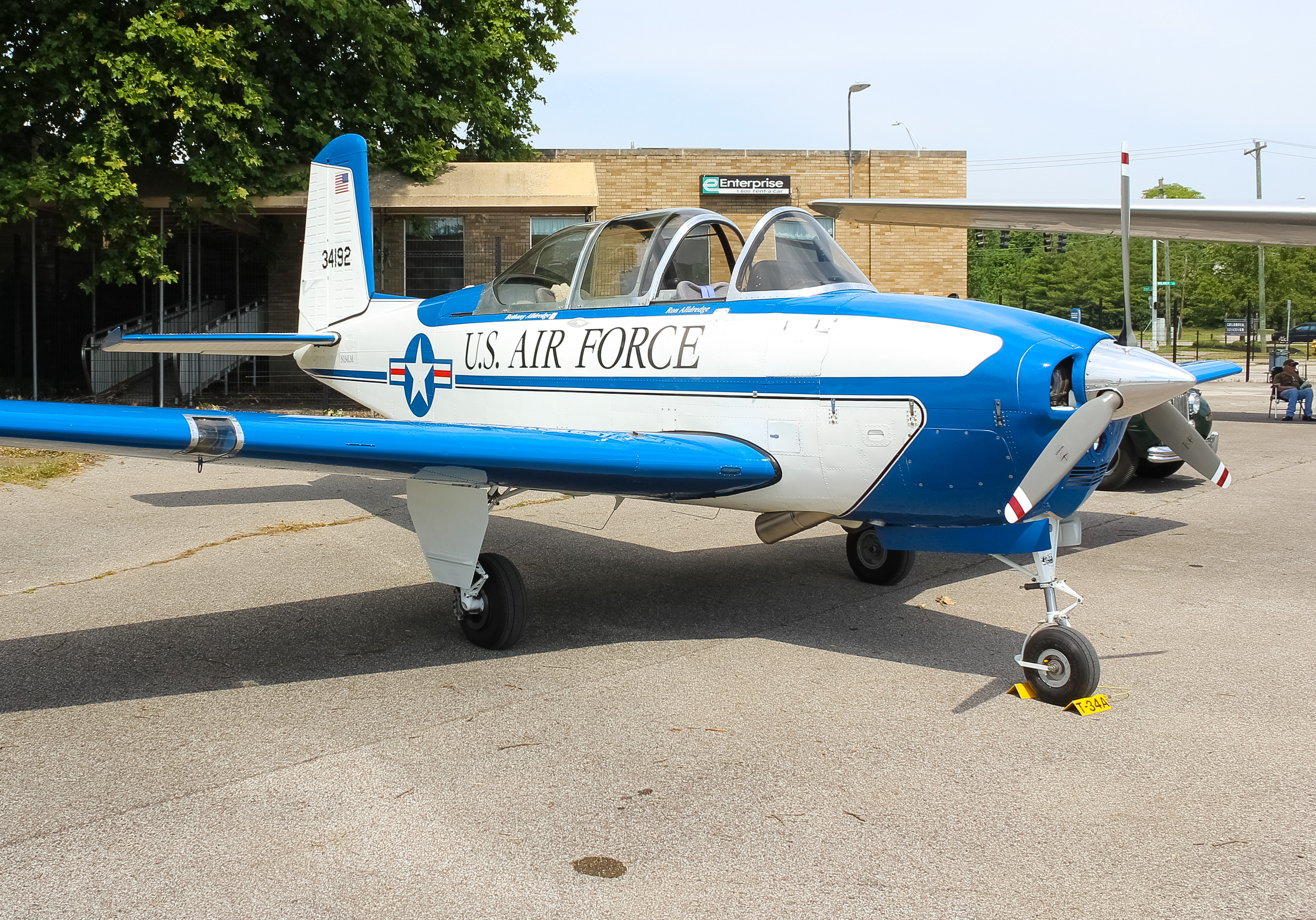 Full size: PRIVATE Beechcraft T-34A N134LM at Cincinnati Municipal Airport/Lunken Field