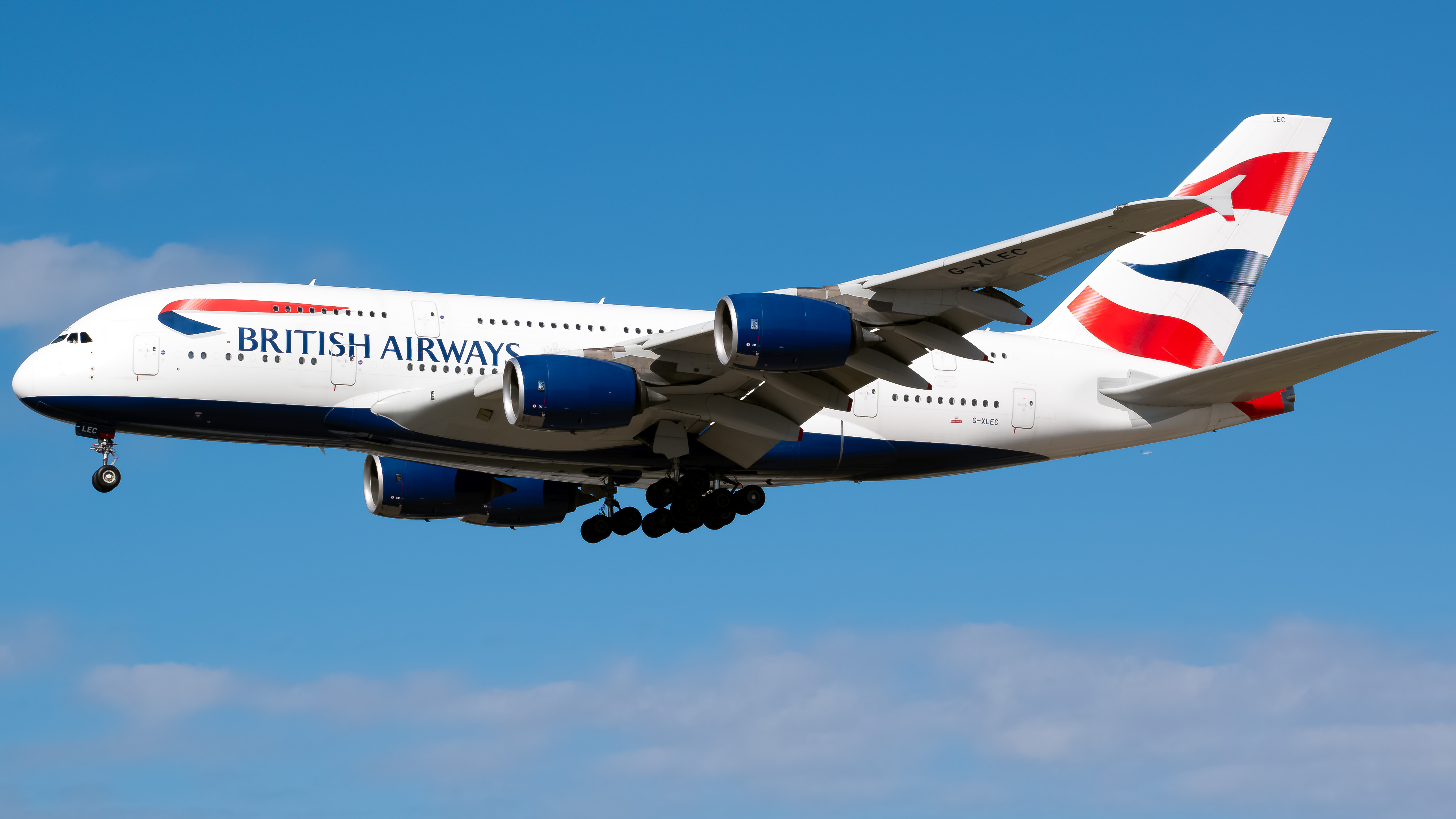 Full size: British Airways Airbus A380-800 G-XLEC at Chicago O'Hare International Airport