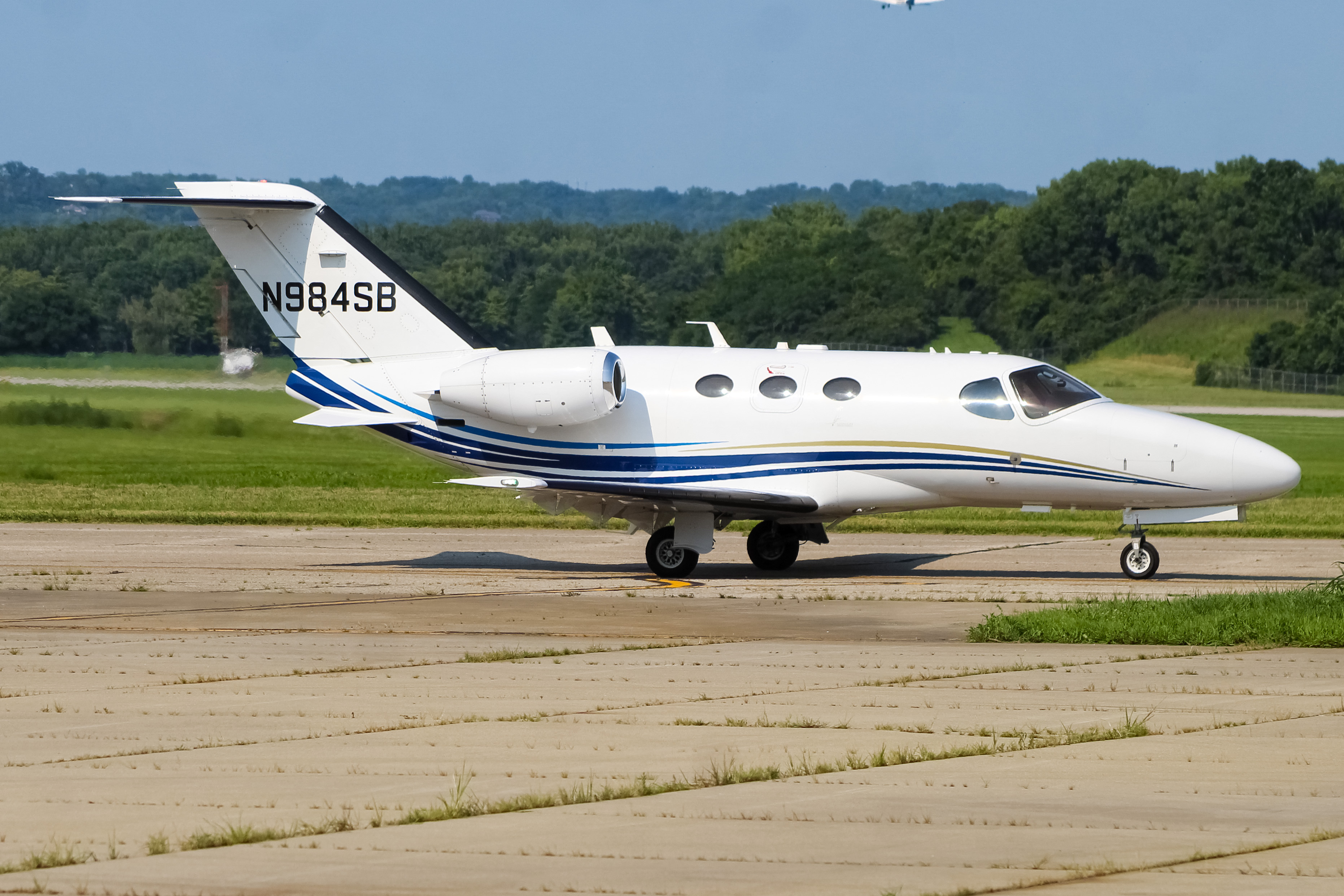 Full size: PRIVATE  Cessna Citation 510 N984SB at Cincinnati Municipal Airport/Lunken Field