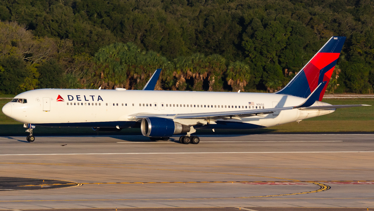 Full size: Delta Airlines Boeing 767-300ER N1602 at Tampa International Airport