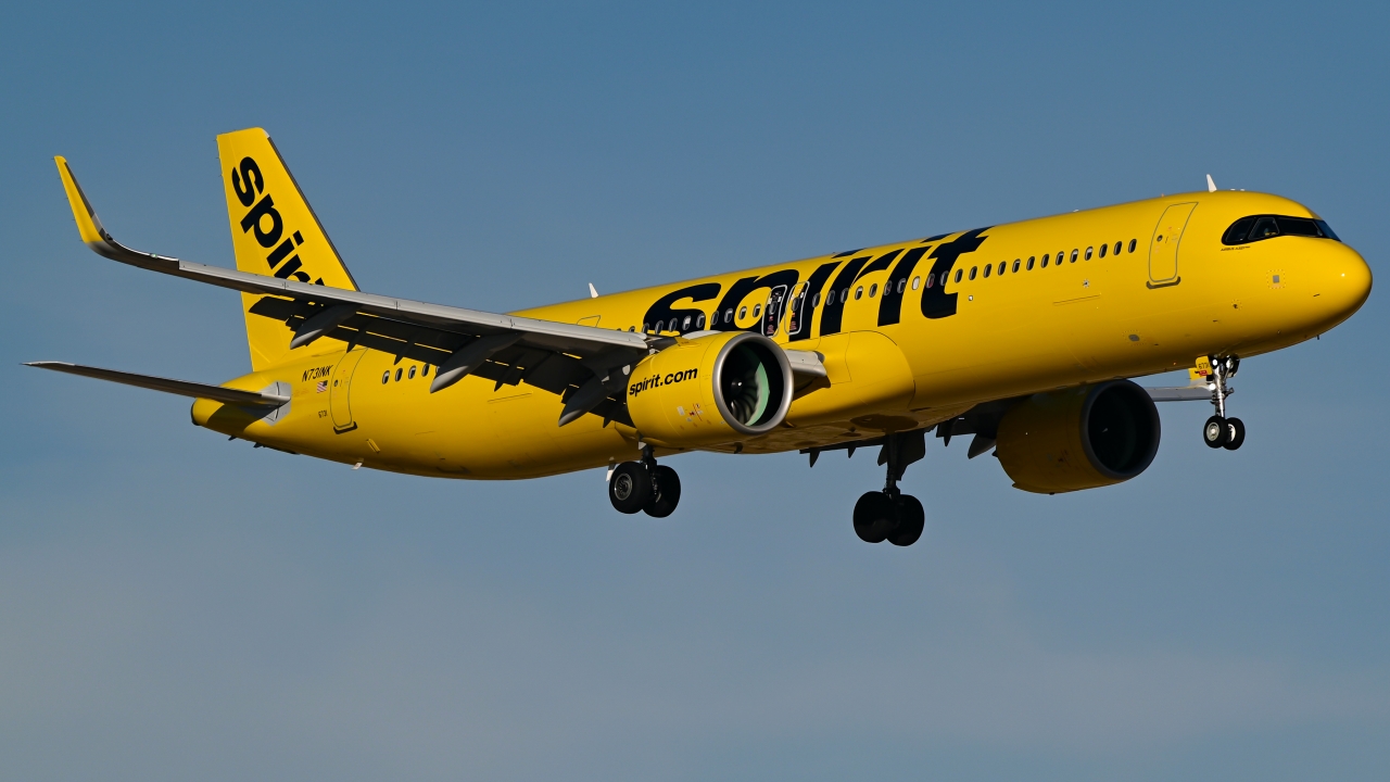 Full size: Spirit Airlines Airbus A321NEO N731NK at Dallas-Fort Worth International Airport